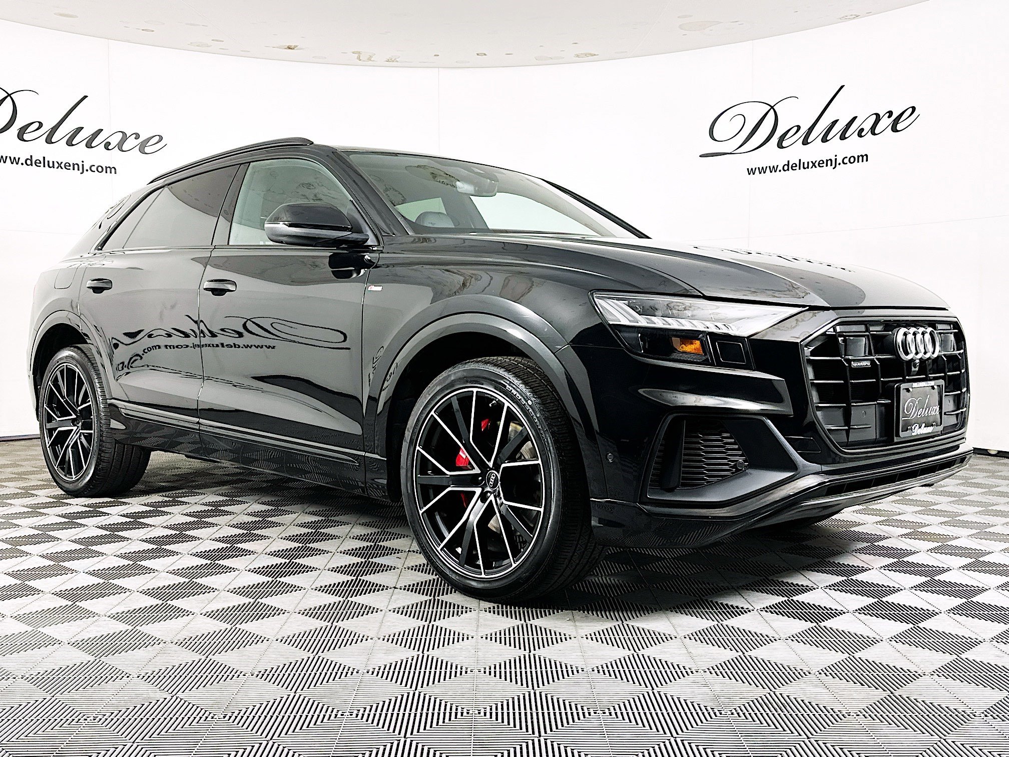 2023 Audi Q8 Premium Plus