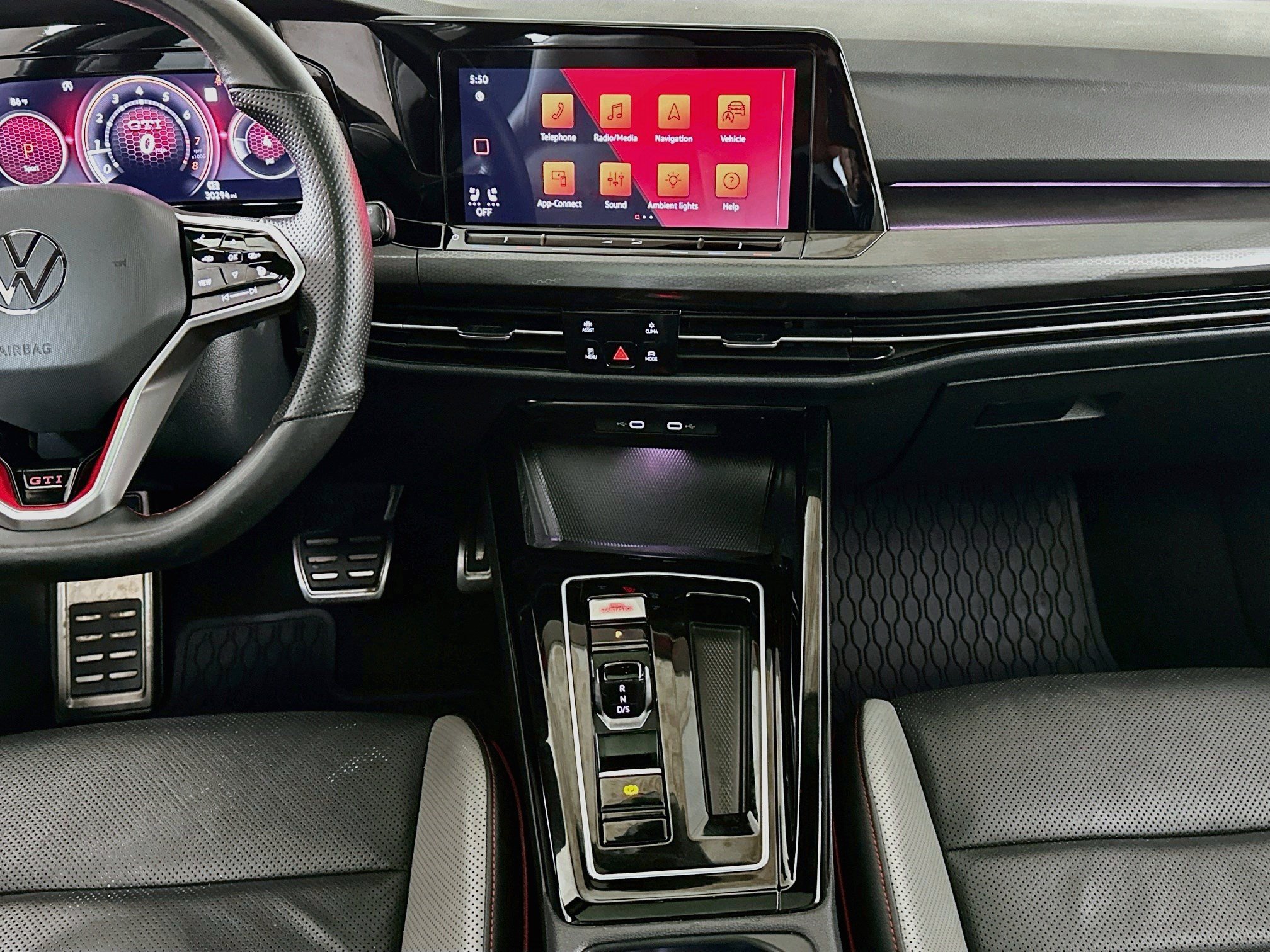 2023 Volkswagen Golf GTI 10