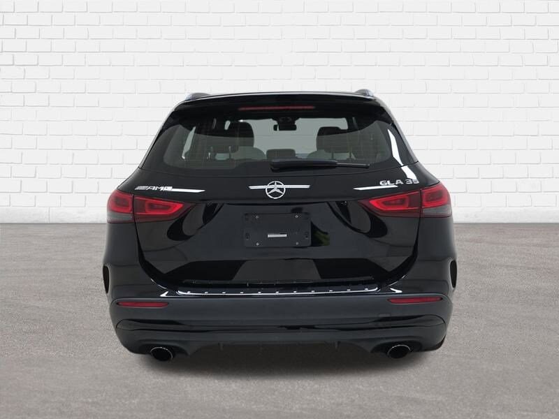 2022 Mercedes Benz GLA 35 AMG 4MATIC photo 4