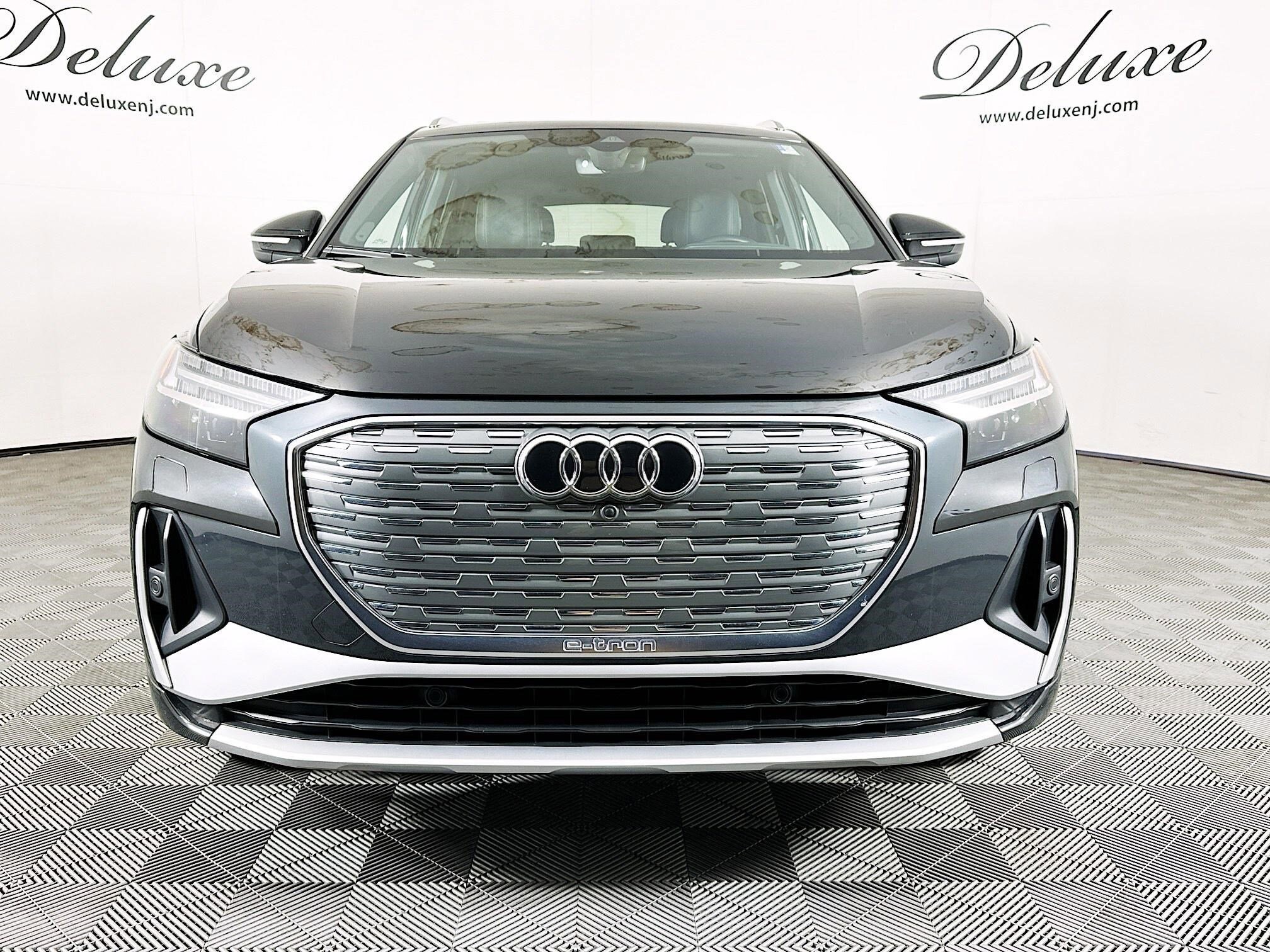 2023 Audi Q4 50 E-tron Prestige photo 2
