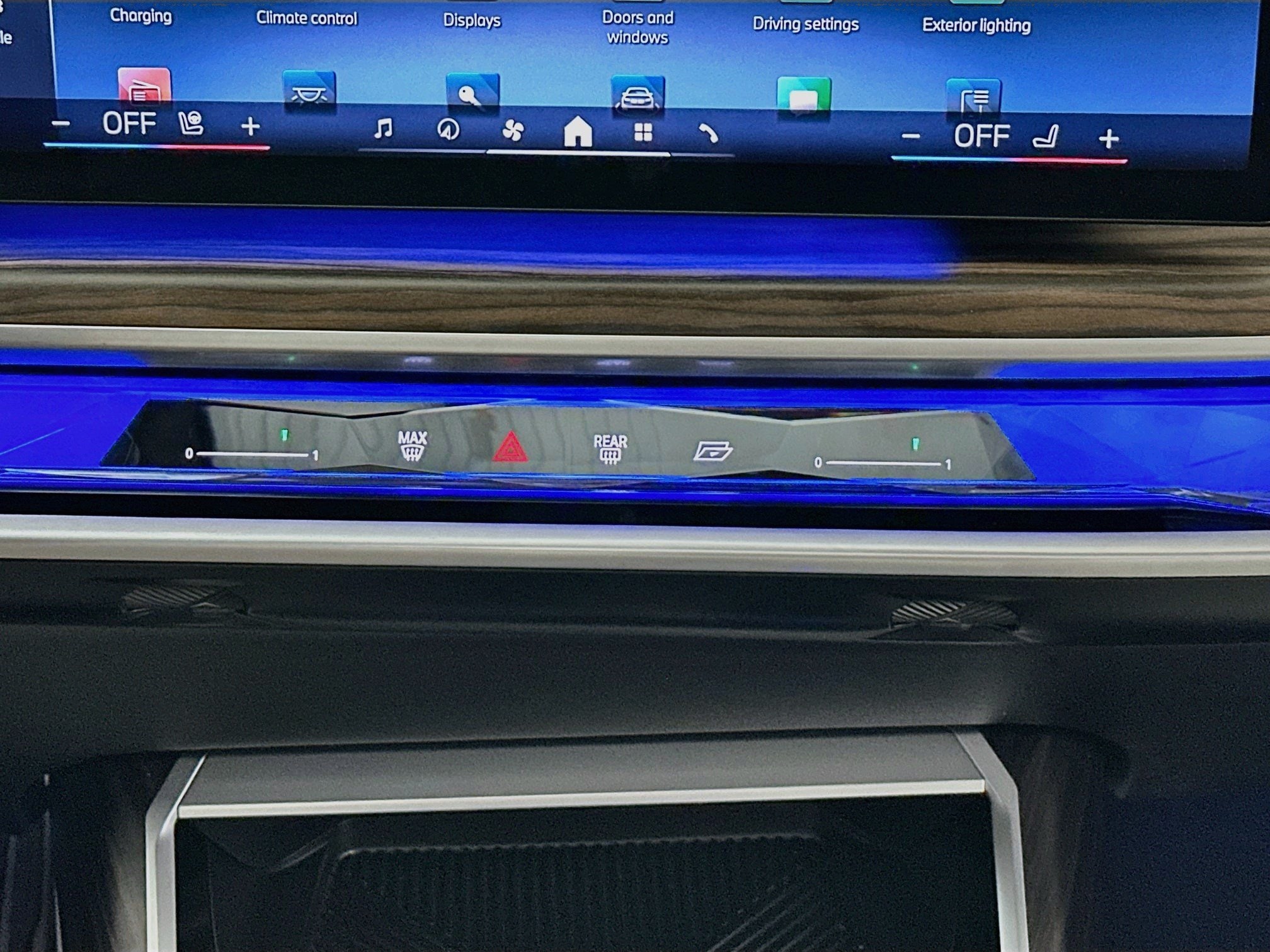2023 BMW i7 12