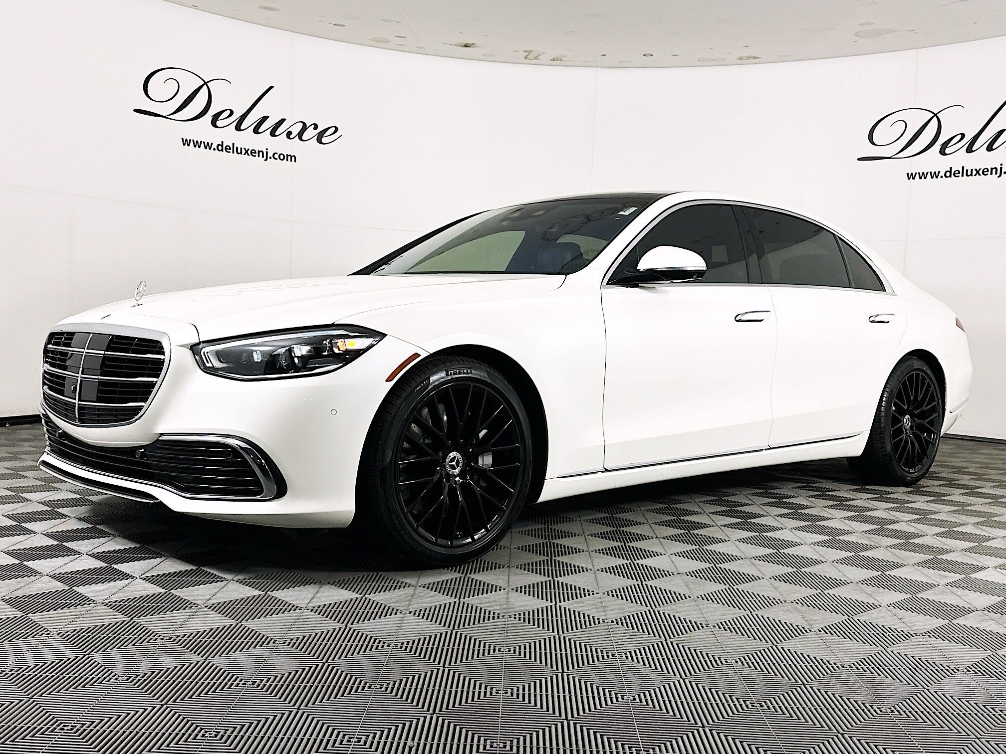 2021 Mercedes Benz S photo 3