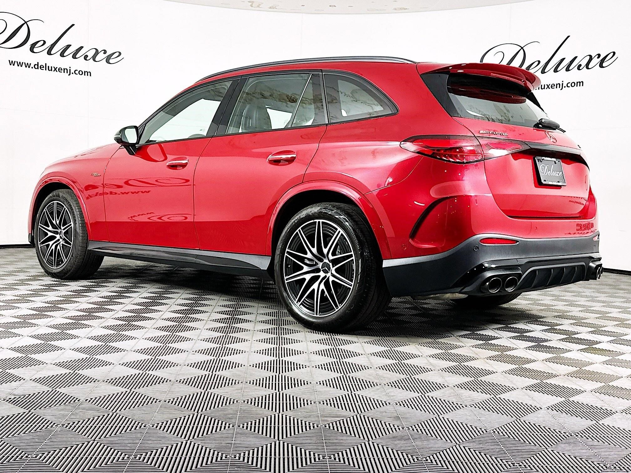 2025 Mercedes Benz GLC 43 AMG photo 3