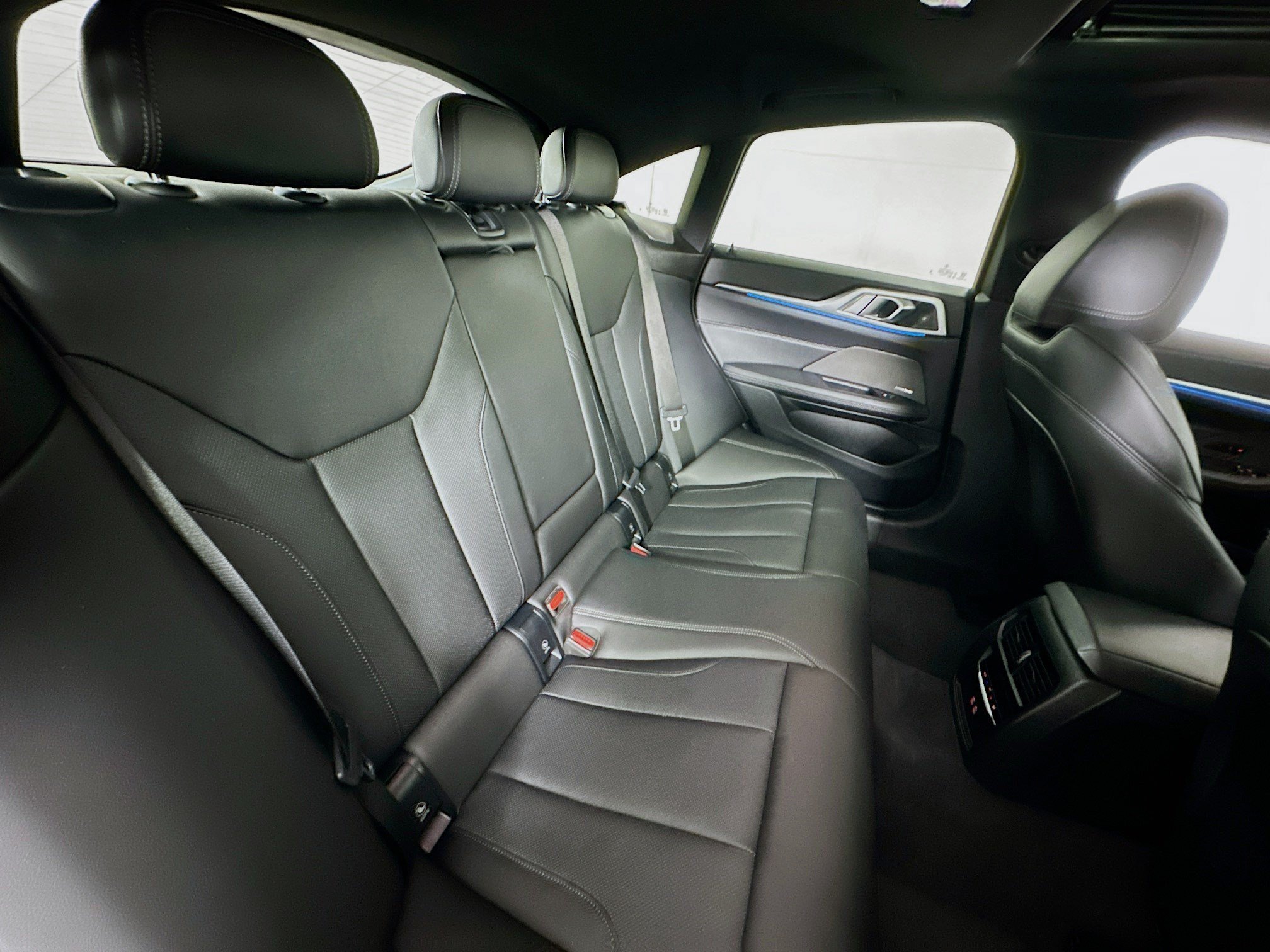 2025 BMW 4 Series 26
