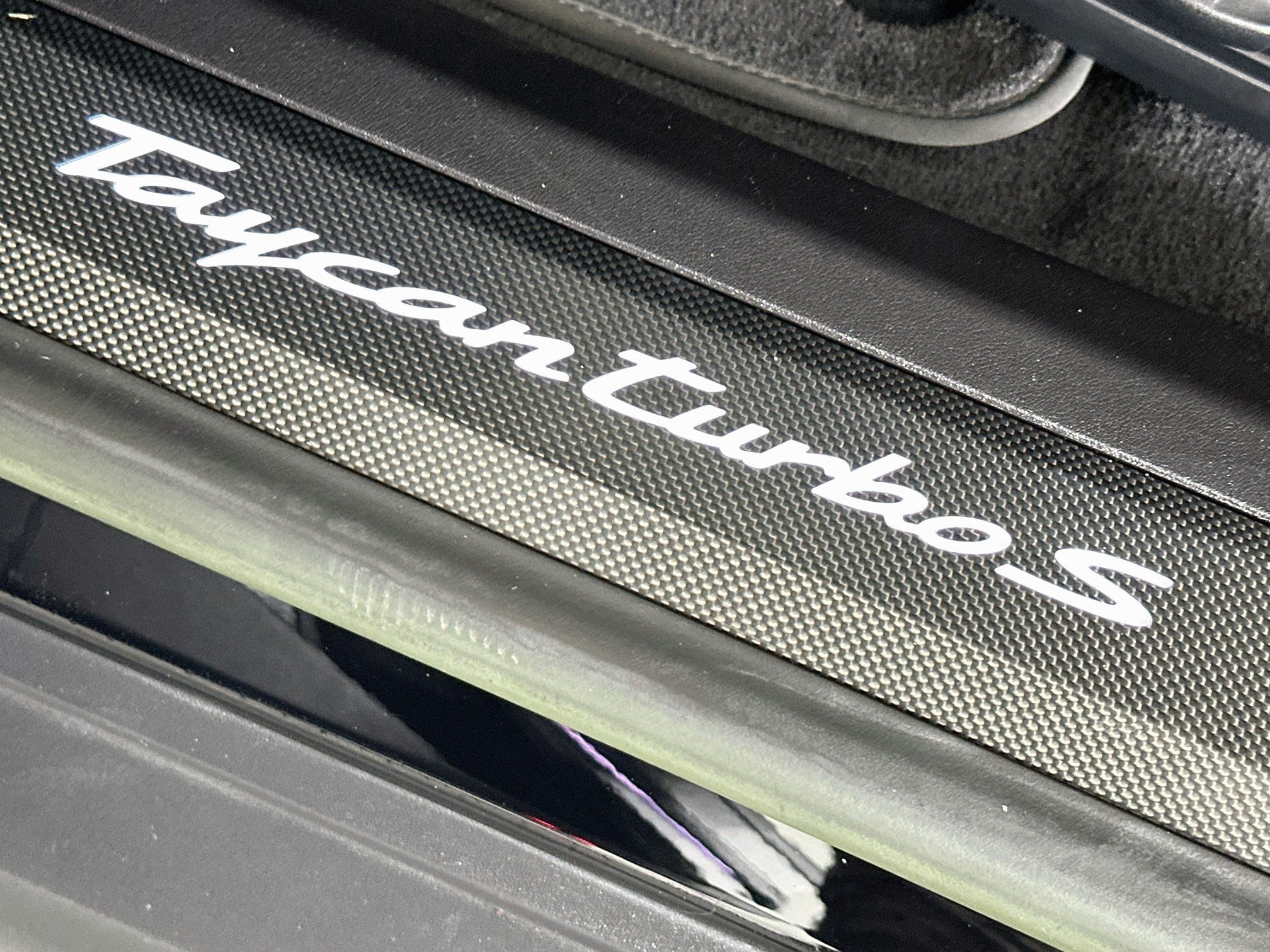2022 Porsche Taycan 31