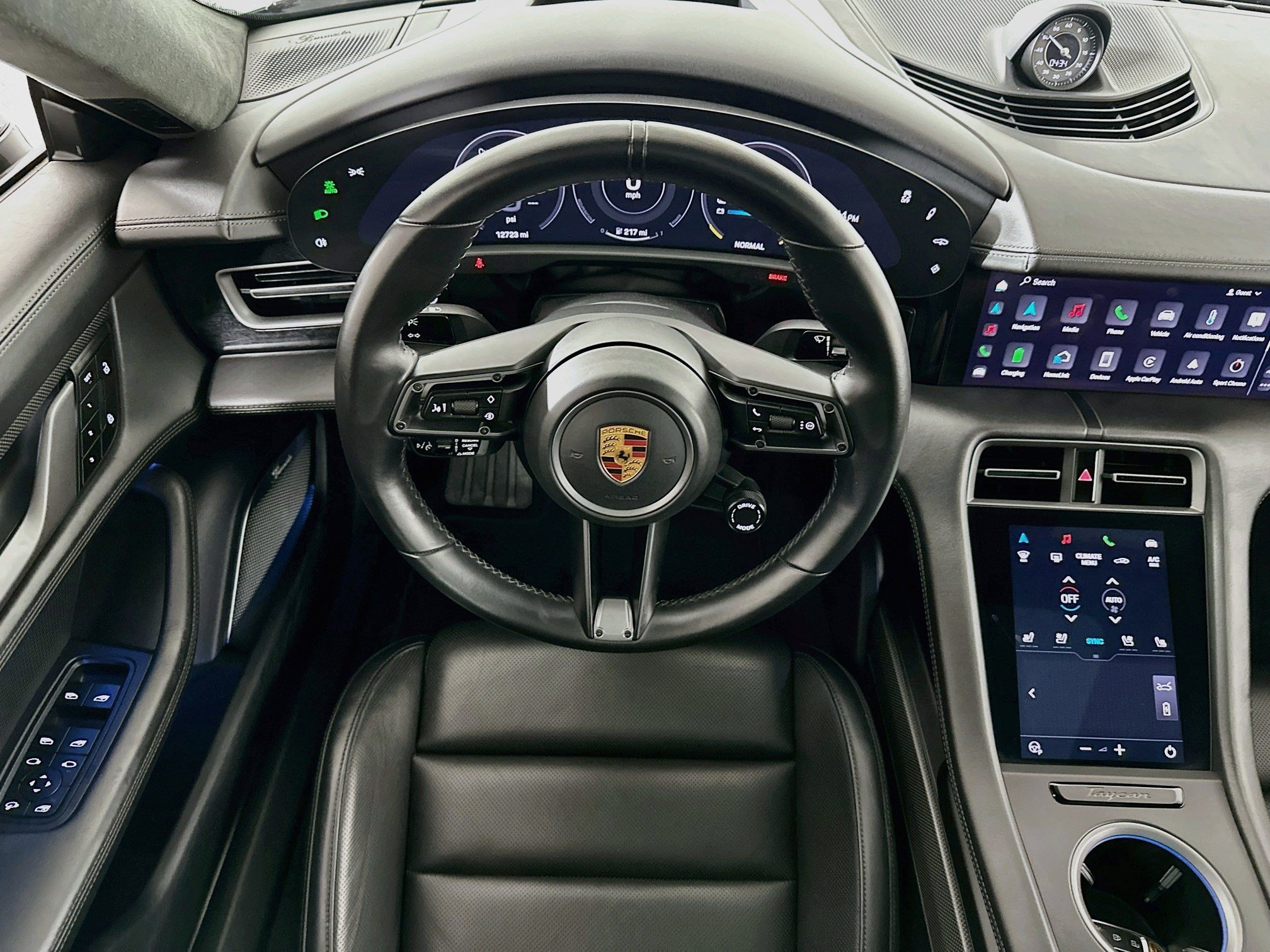2022 Porsche Taycan 19