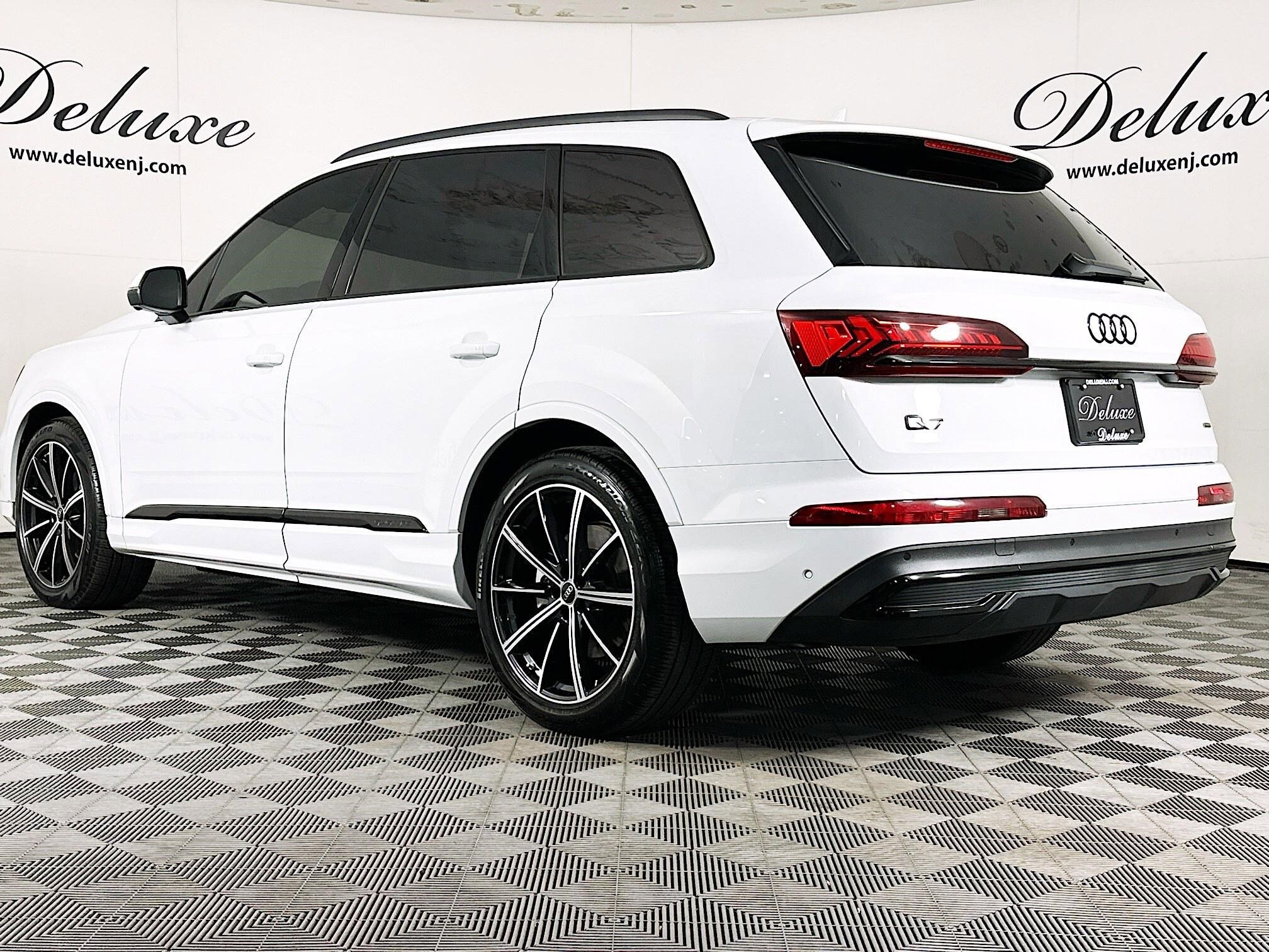2024 Audi Q7 55 Prestige photo 2