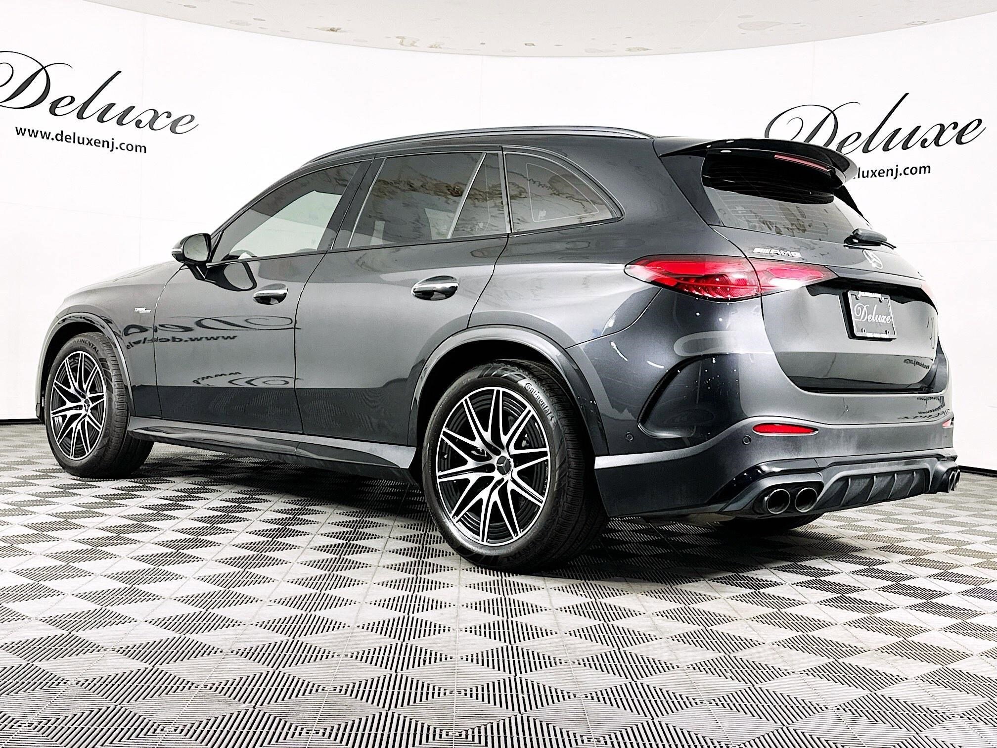2024 Mercedes Benz GLC 43 AMG 4MATIC photo 3