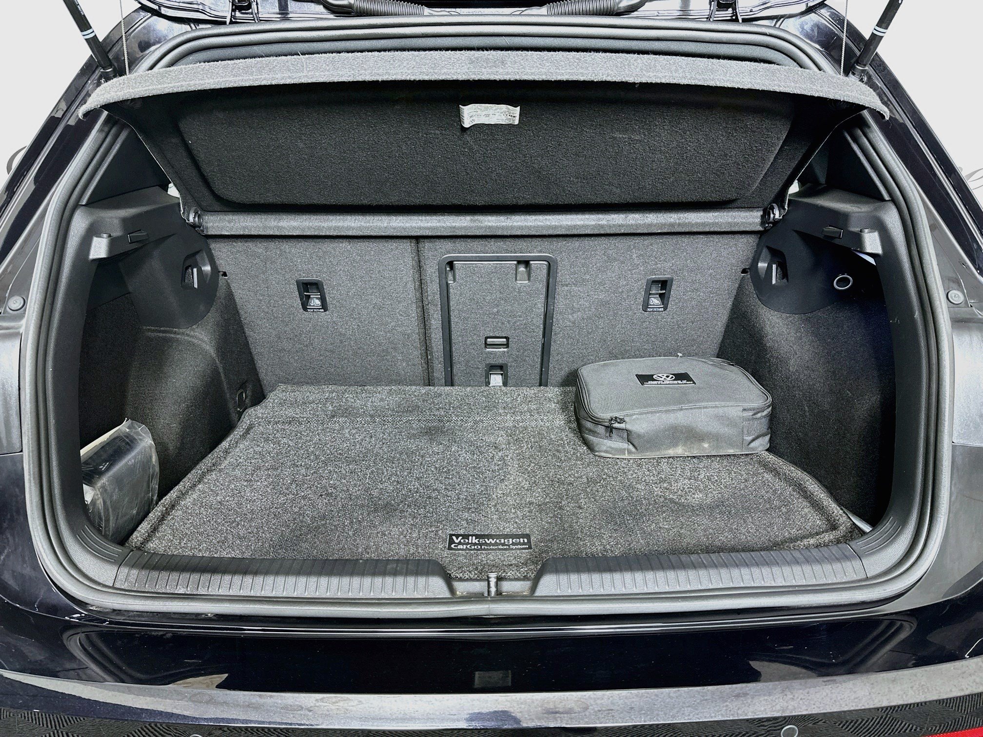 2023 Volkswagen Golf GTI 23