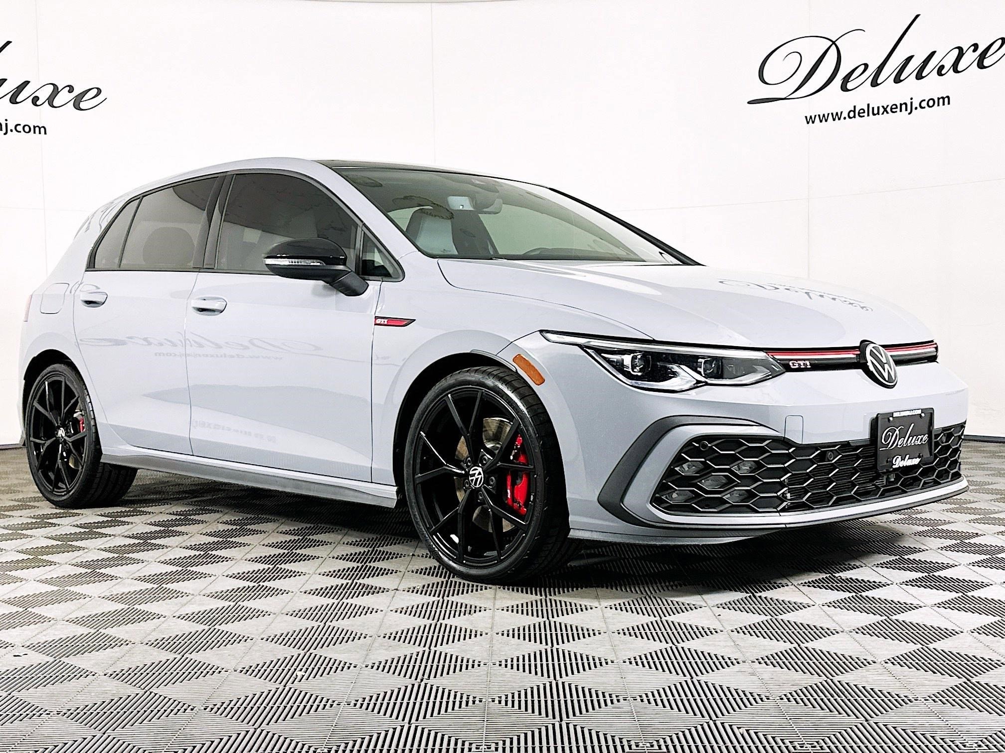 2024 Volkswagen Golf GTI SE