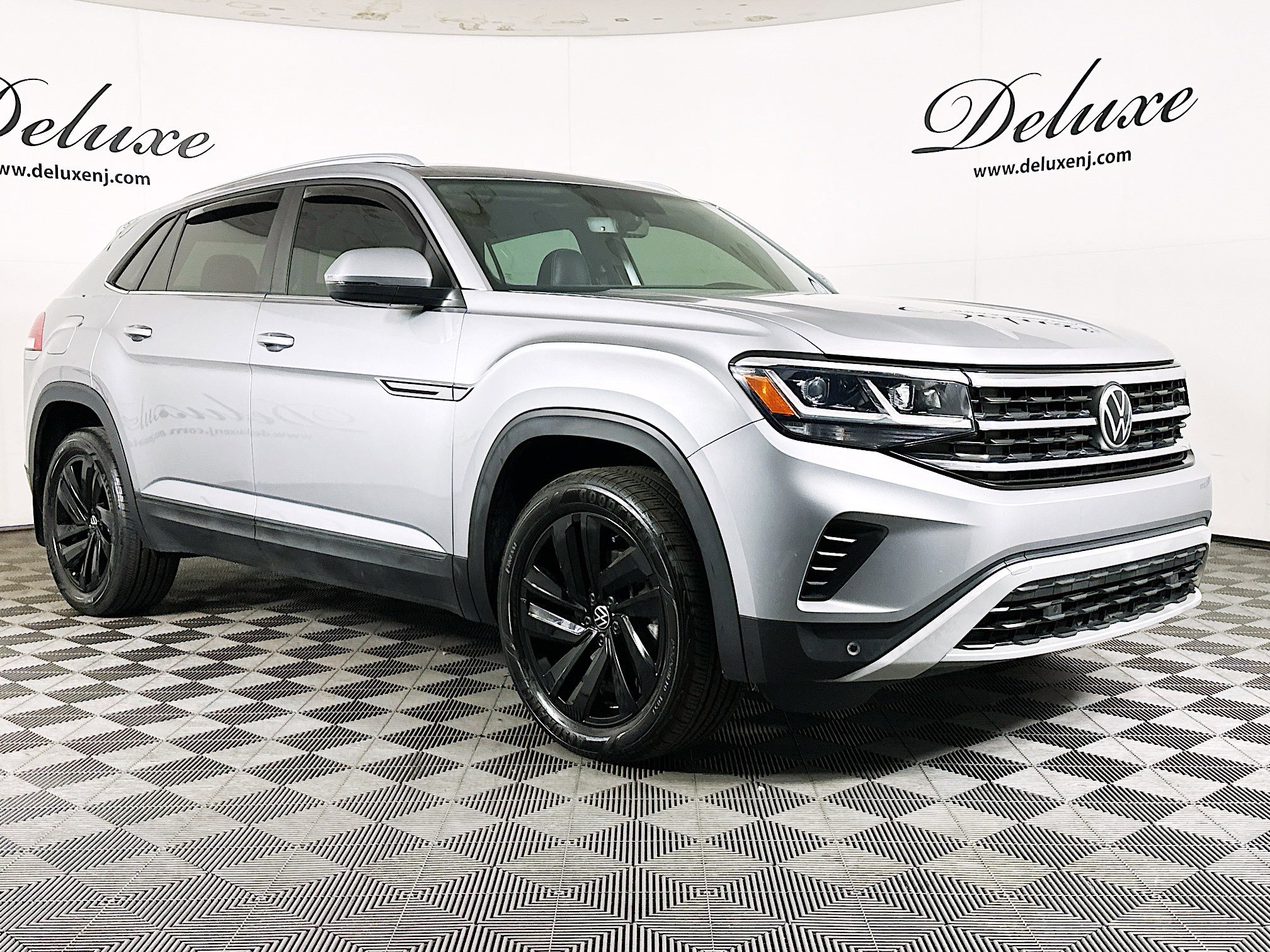 2022 Volkswagen Atlas Cross Sport 3.6L V6 SE w/Tech 4MOTION's photo