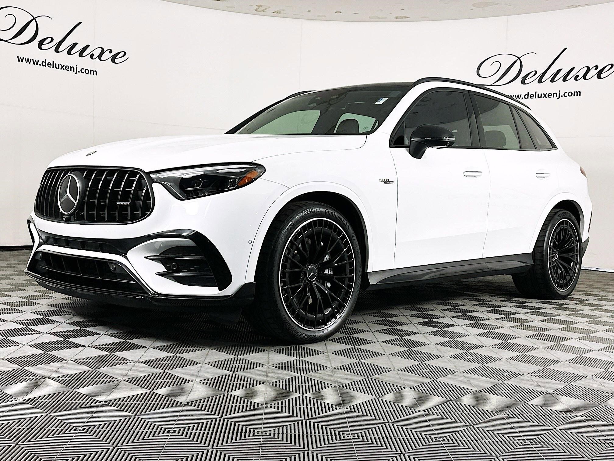 2024 Mercedes Benz GLC 43 AMG 4MATIC photo 2