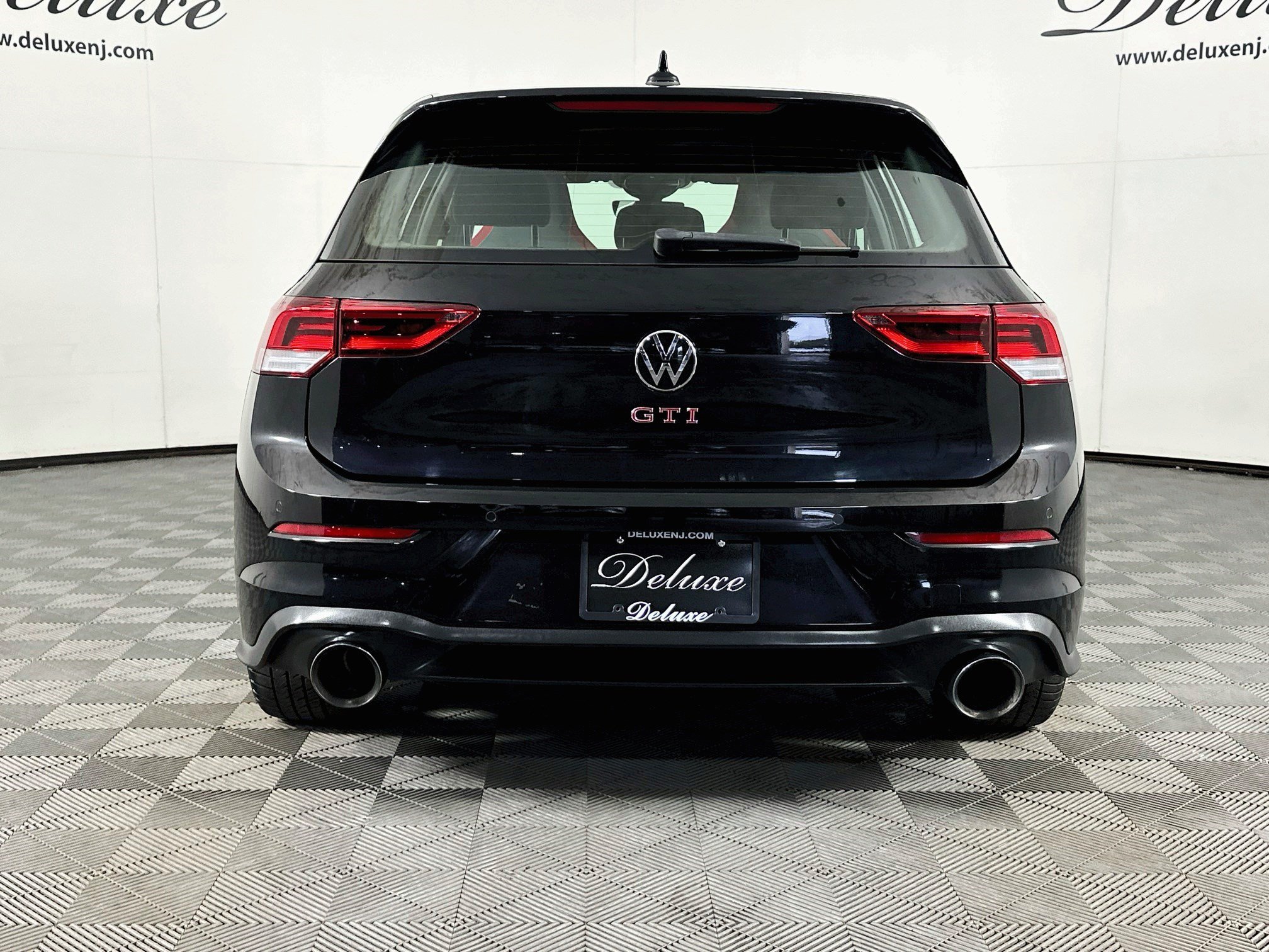 2023 Volkswagen Golf GTI 4