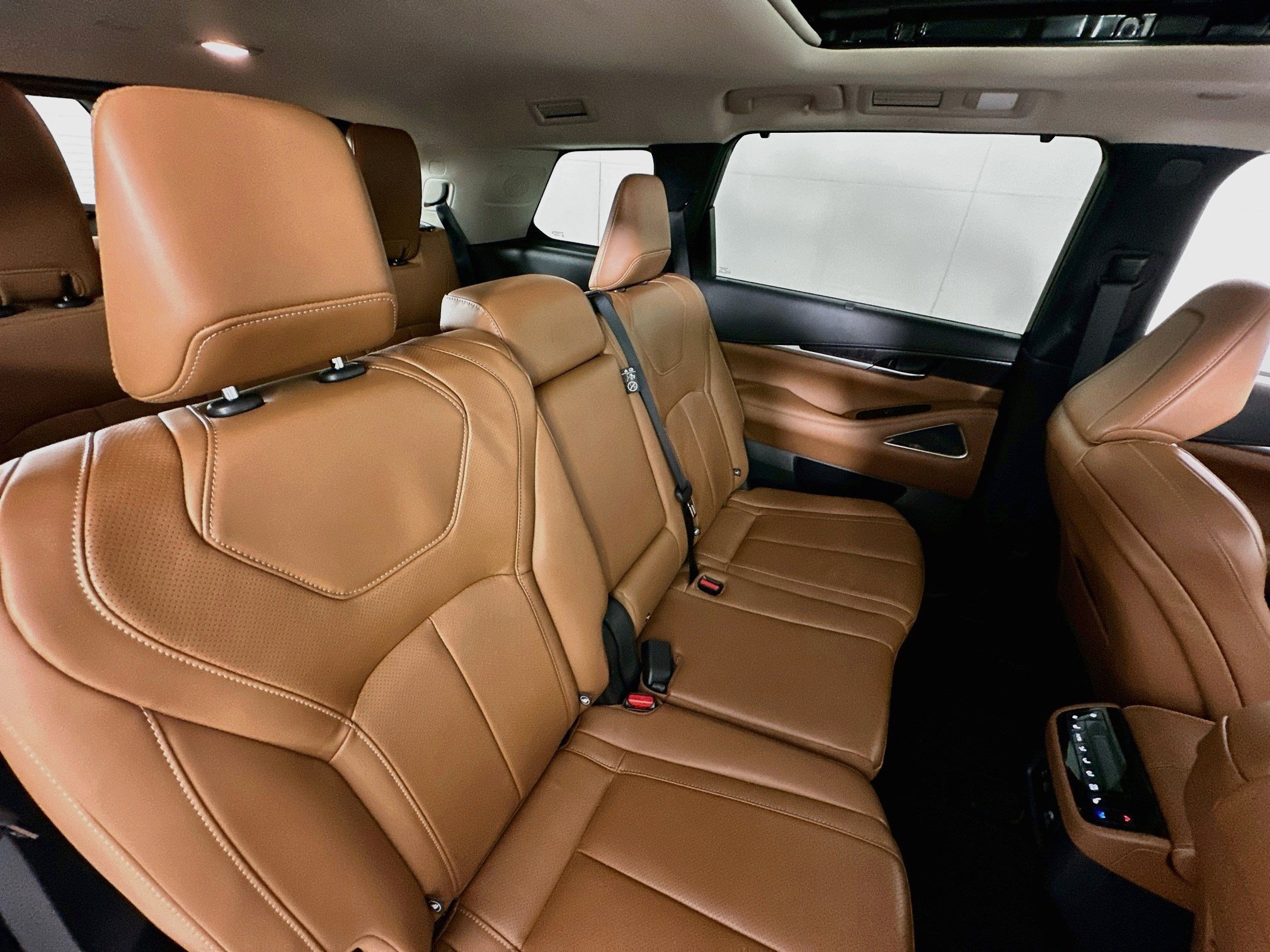 2025 INFINITI QX60 28