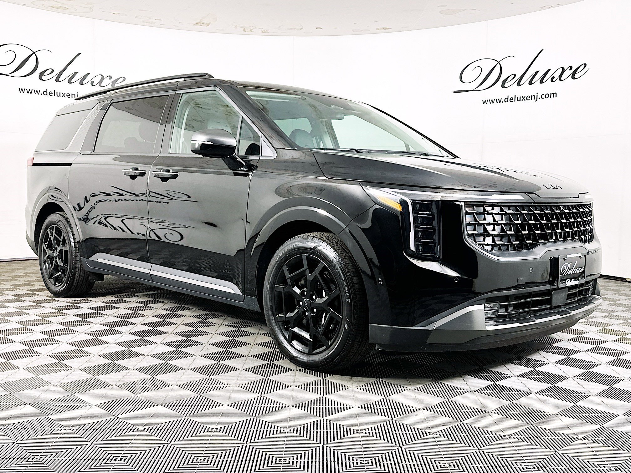 2025 Kia Sedona SX Prestige HEV's photo