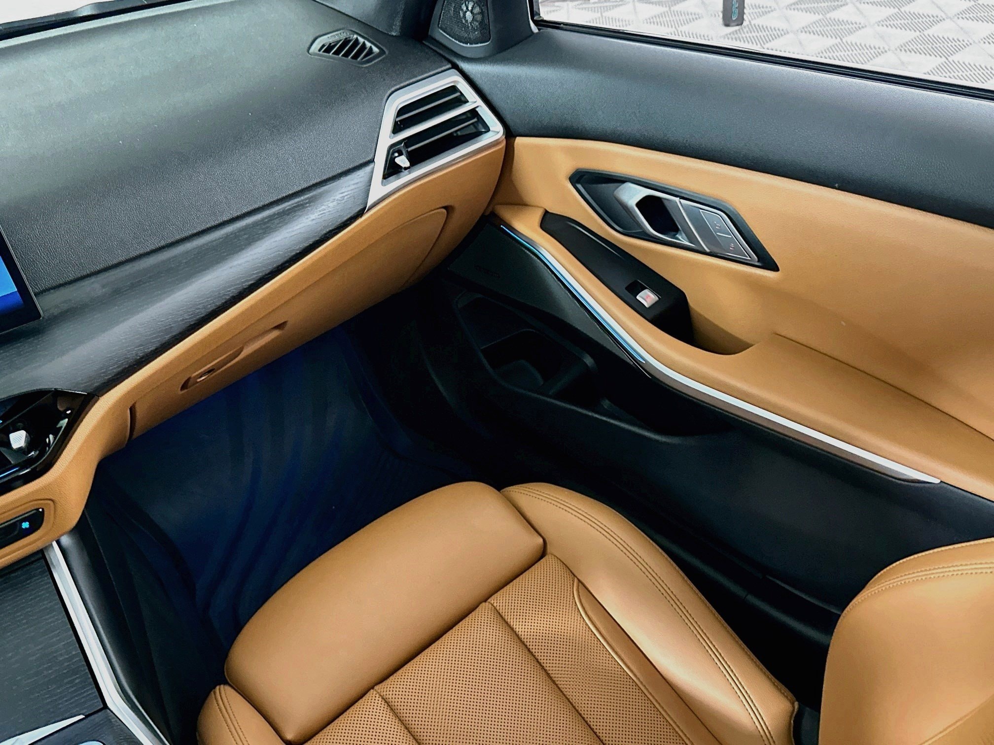 2025 BMW 3 Series 21