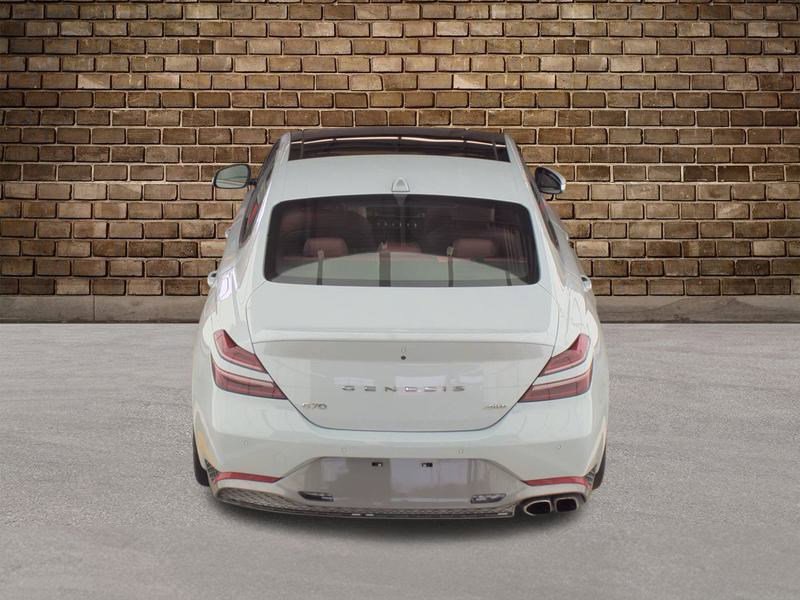 2023 Genesis G70 2.0T Sport Prestige photo 4
