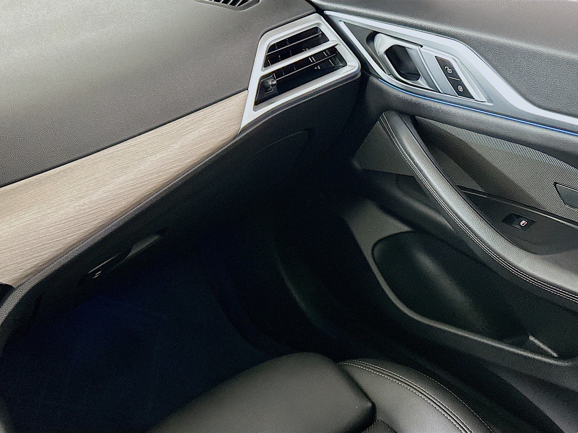 2025 BMW 4 Series 21