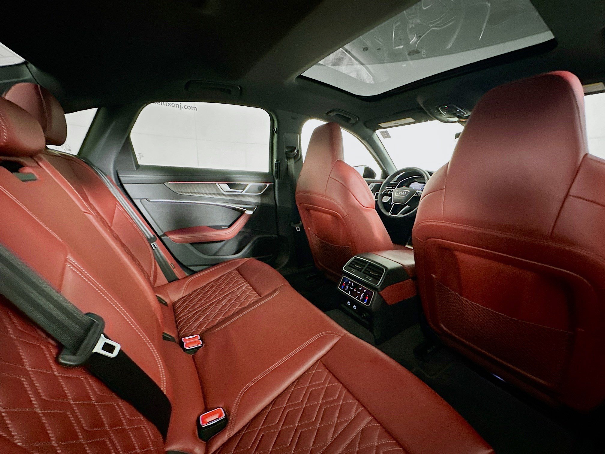 2025 Audi S6 29