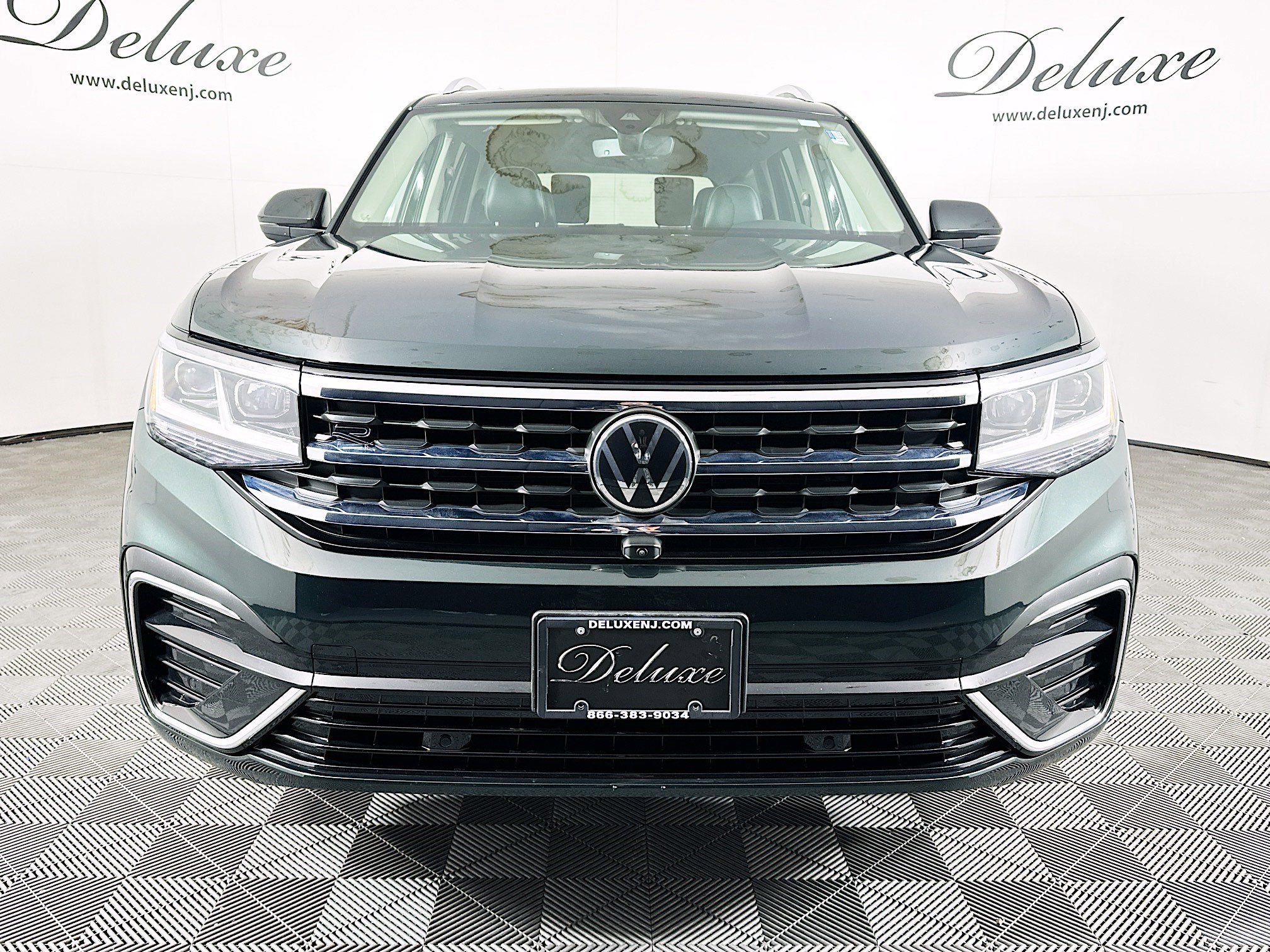 2022 Volkswagen Atlas SEL Premium R-Line photo 2
