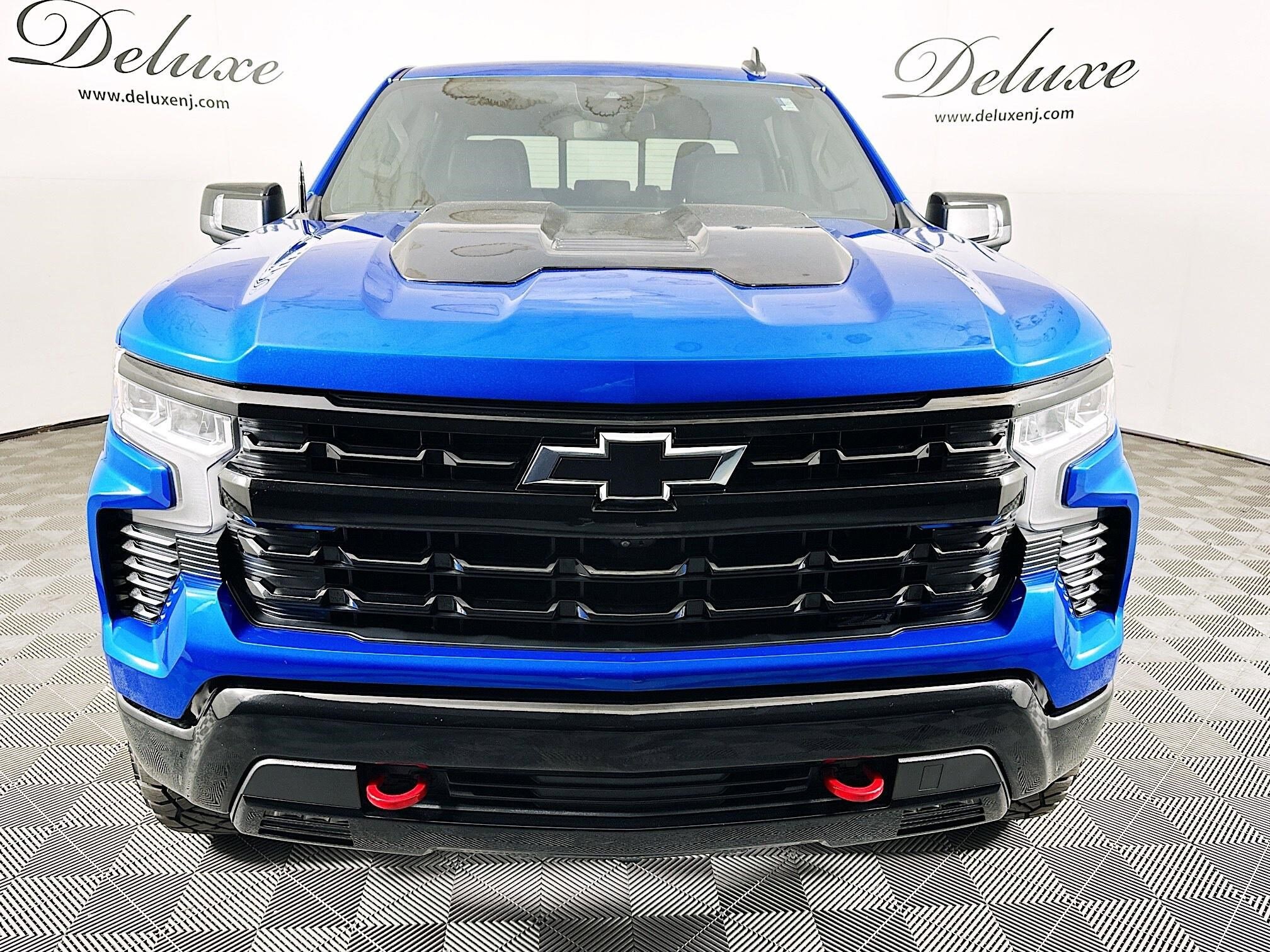 2023 Chevrolet Silverado 1500 LT Trail Boss photo 2