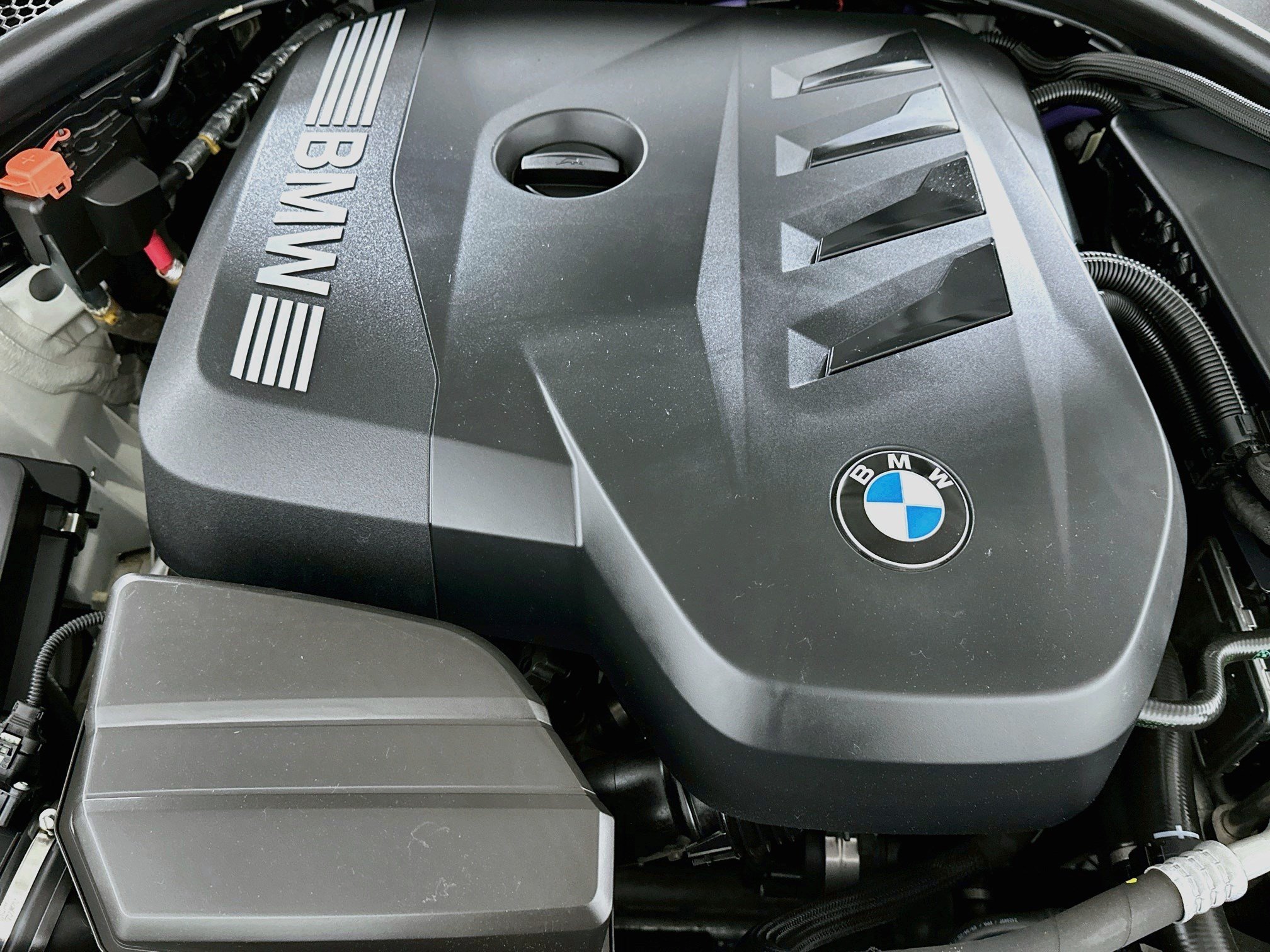 2025 BMW 3 Series 30