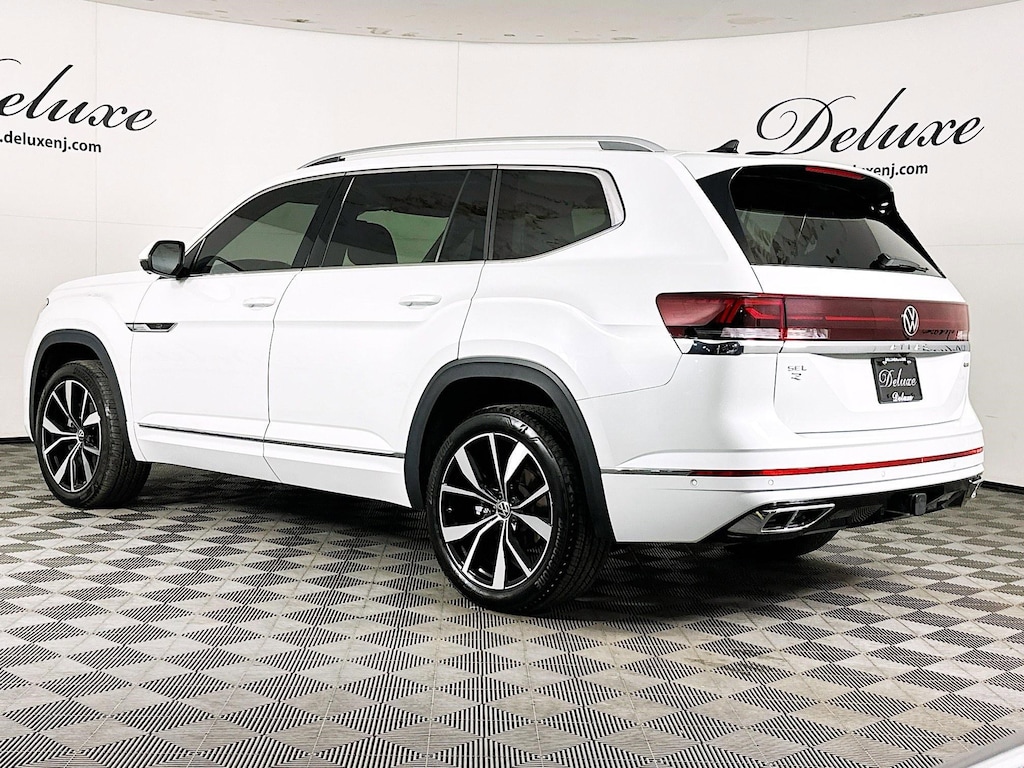 Used 2024 Volkswagen Atlas 2.0T SEL Premium R-Line 4MOTION 3-ROW SEAT SUV,