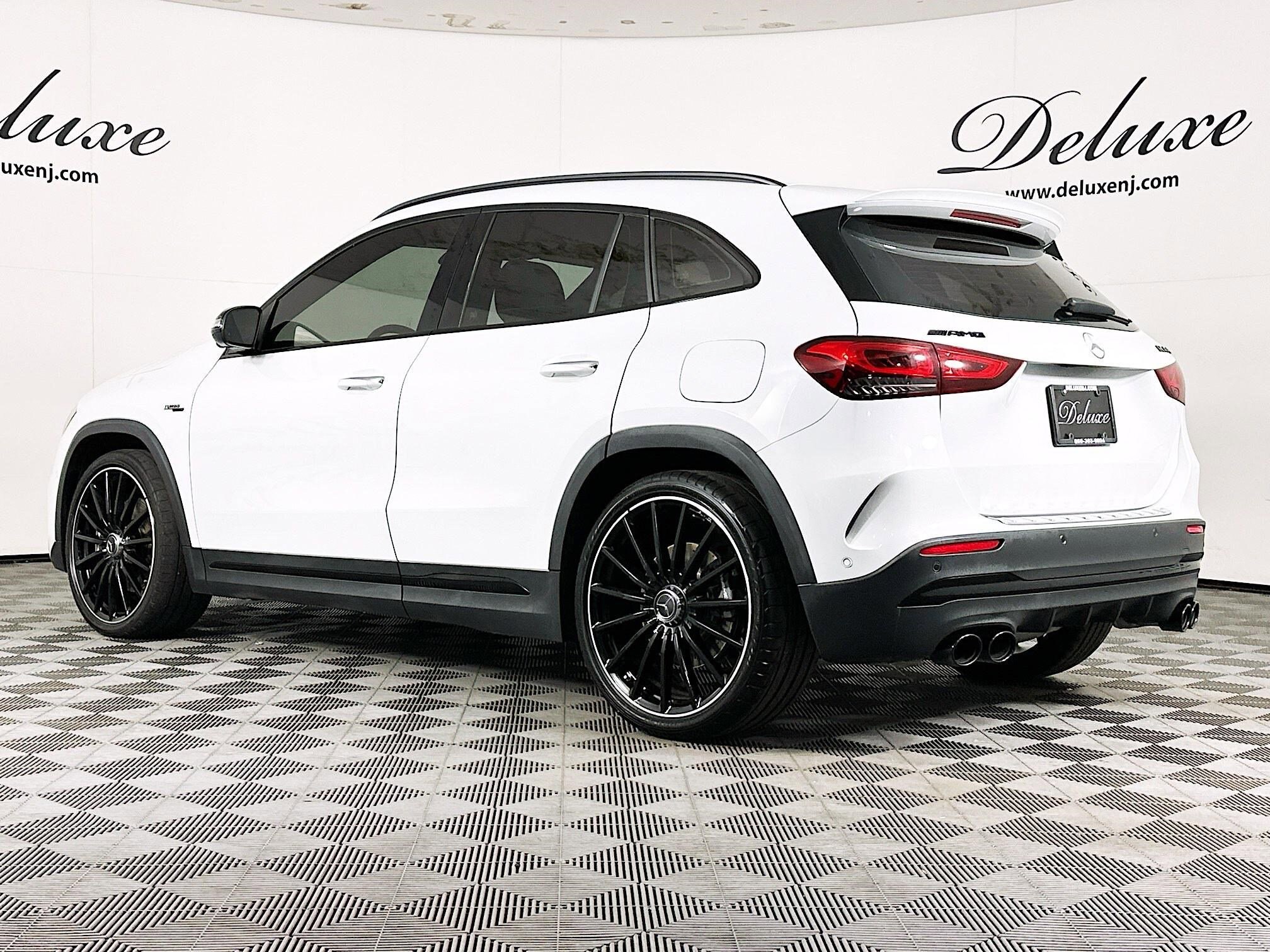 2023 Mercedes Benz GLA 45 AMG photo 3