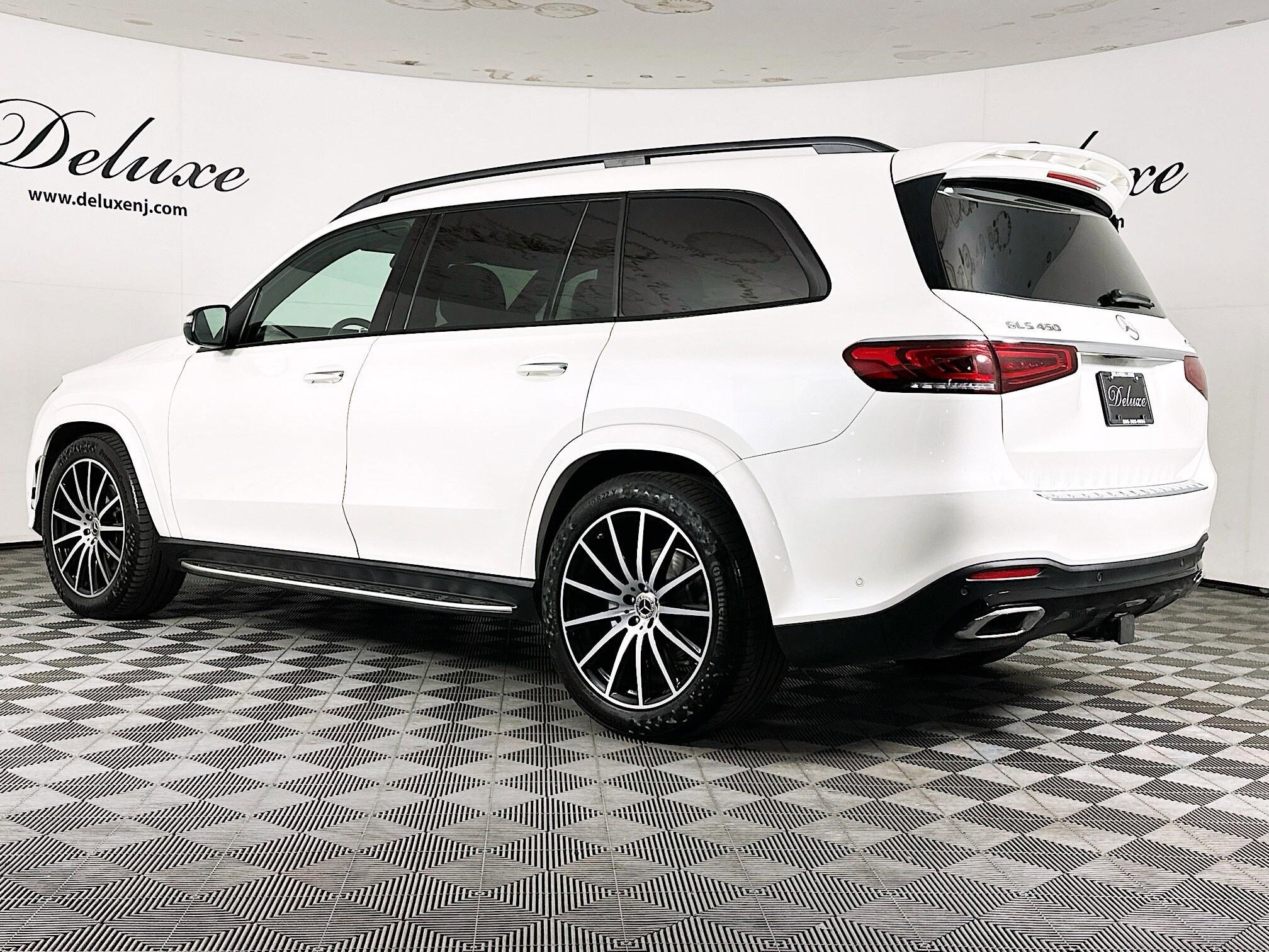 2023 Mercedes Benz GLS 450 AMG 4MATIC photo 4
