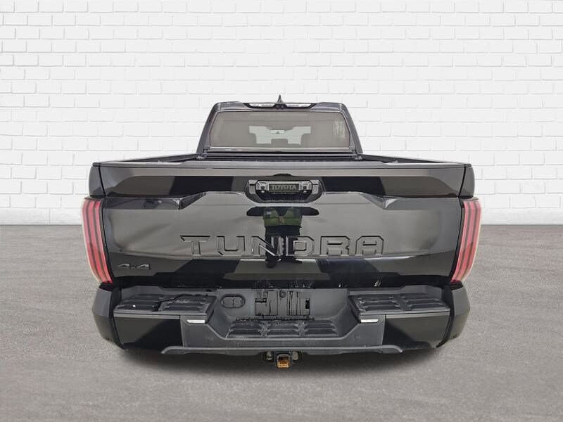 2023 Toyota Tundra Platinum CrewMax photo 4
