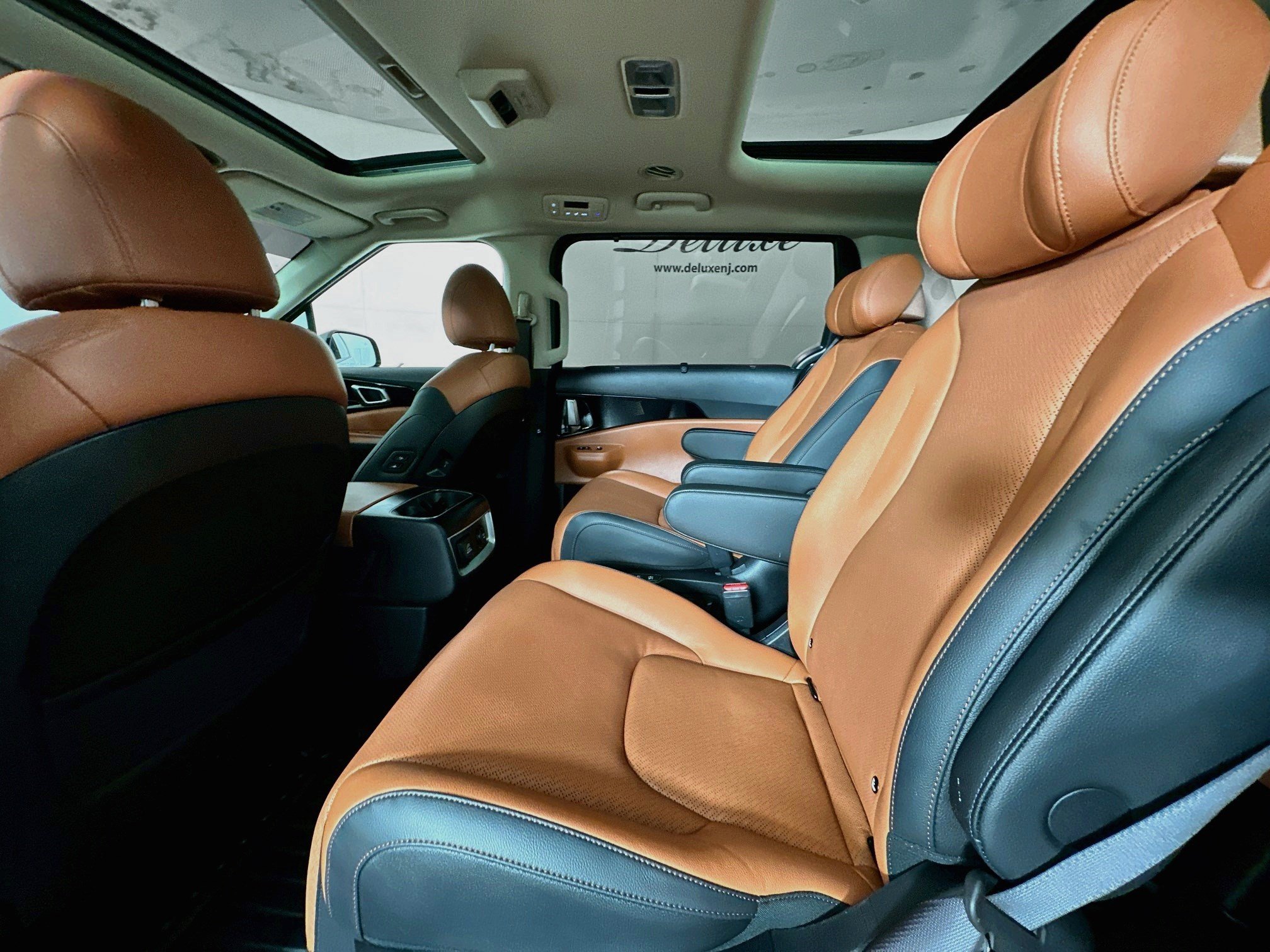 2025 Kia Carnival 24