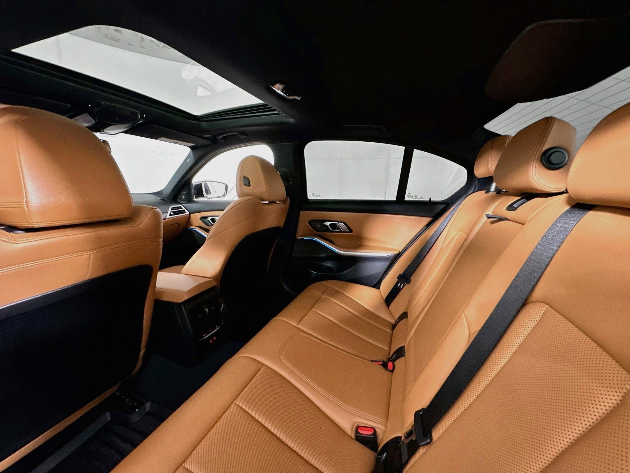 2025 BMW 3 Series 23
