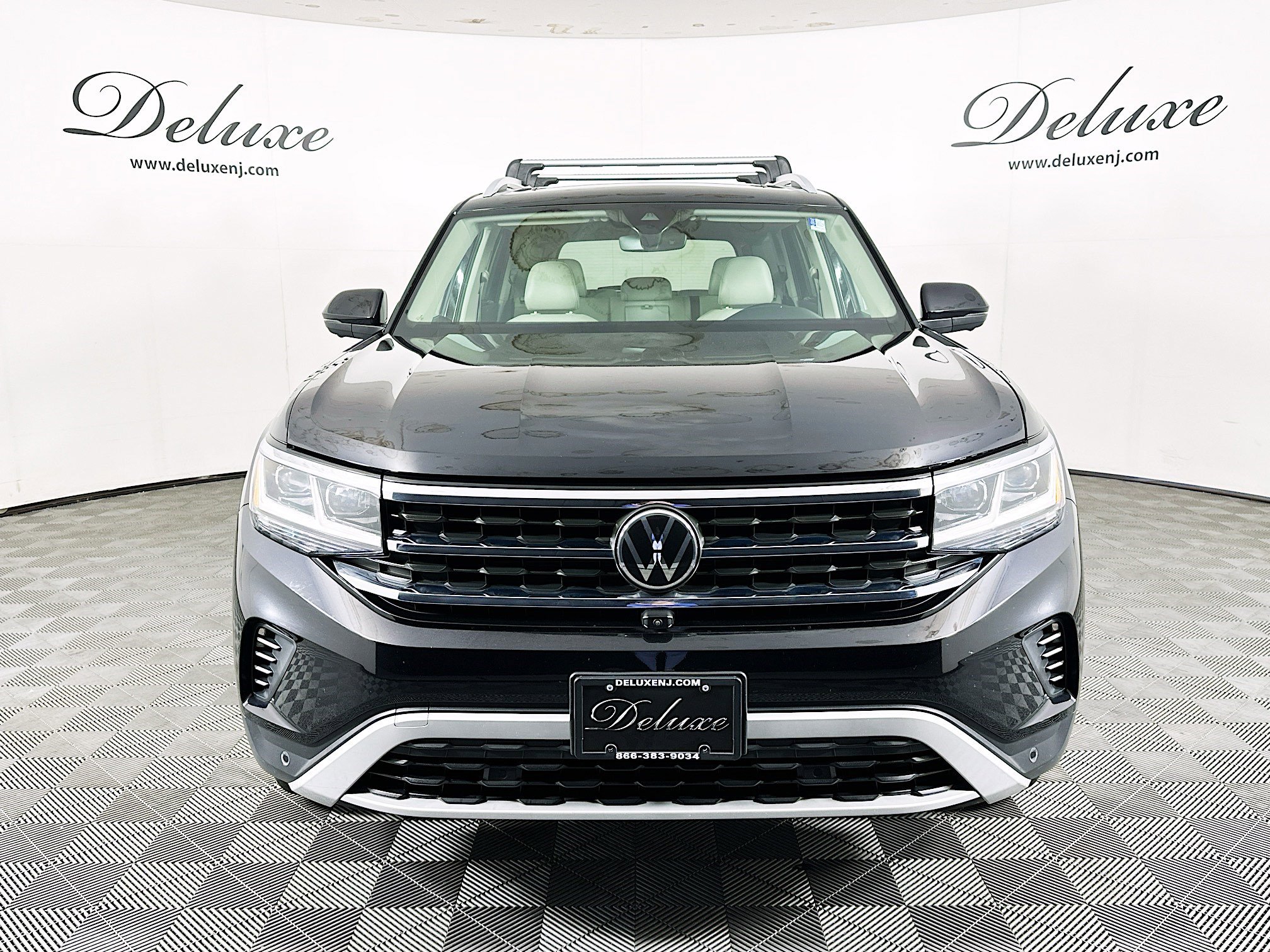 2021 Volkswagen Atlas SEL Premium photo 2