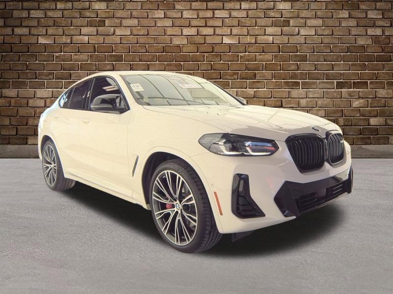 2024 BMW X4 M40i's photo
