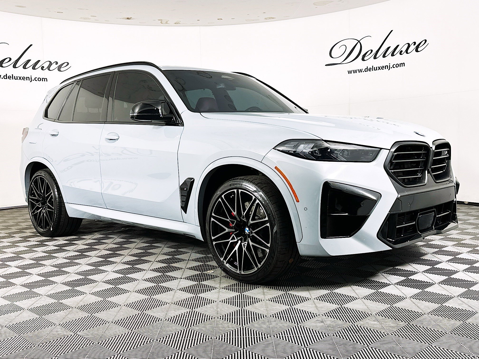 2024 BMW X5 M Base's photo