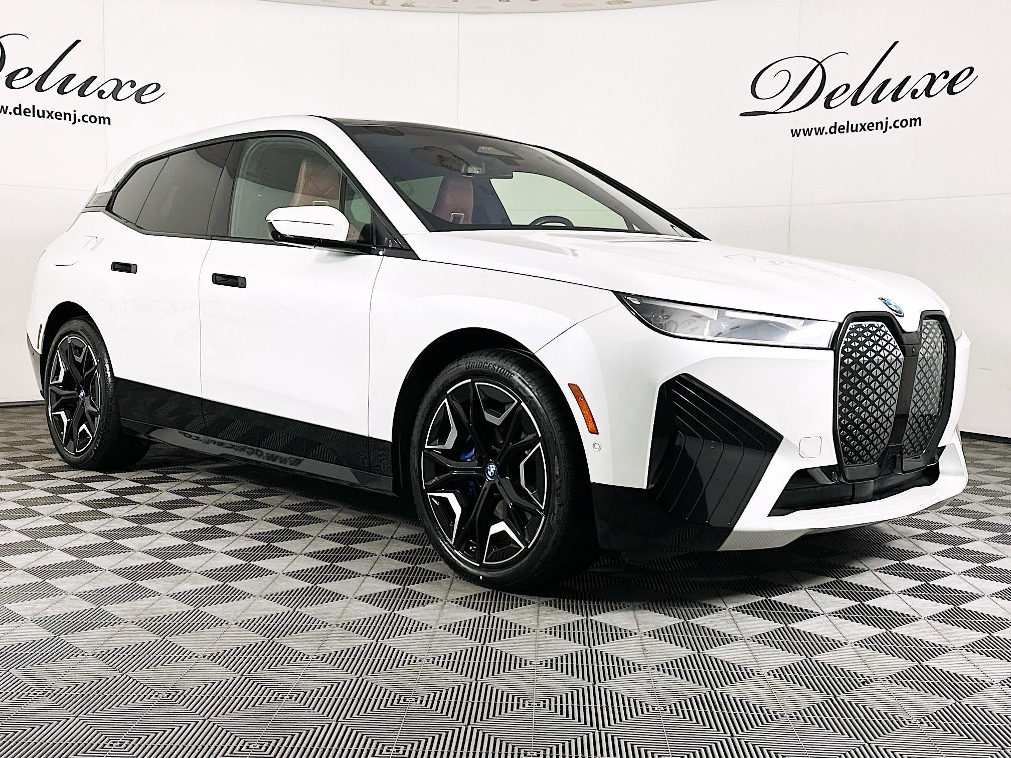 2022 BMW iX Base's photo