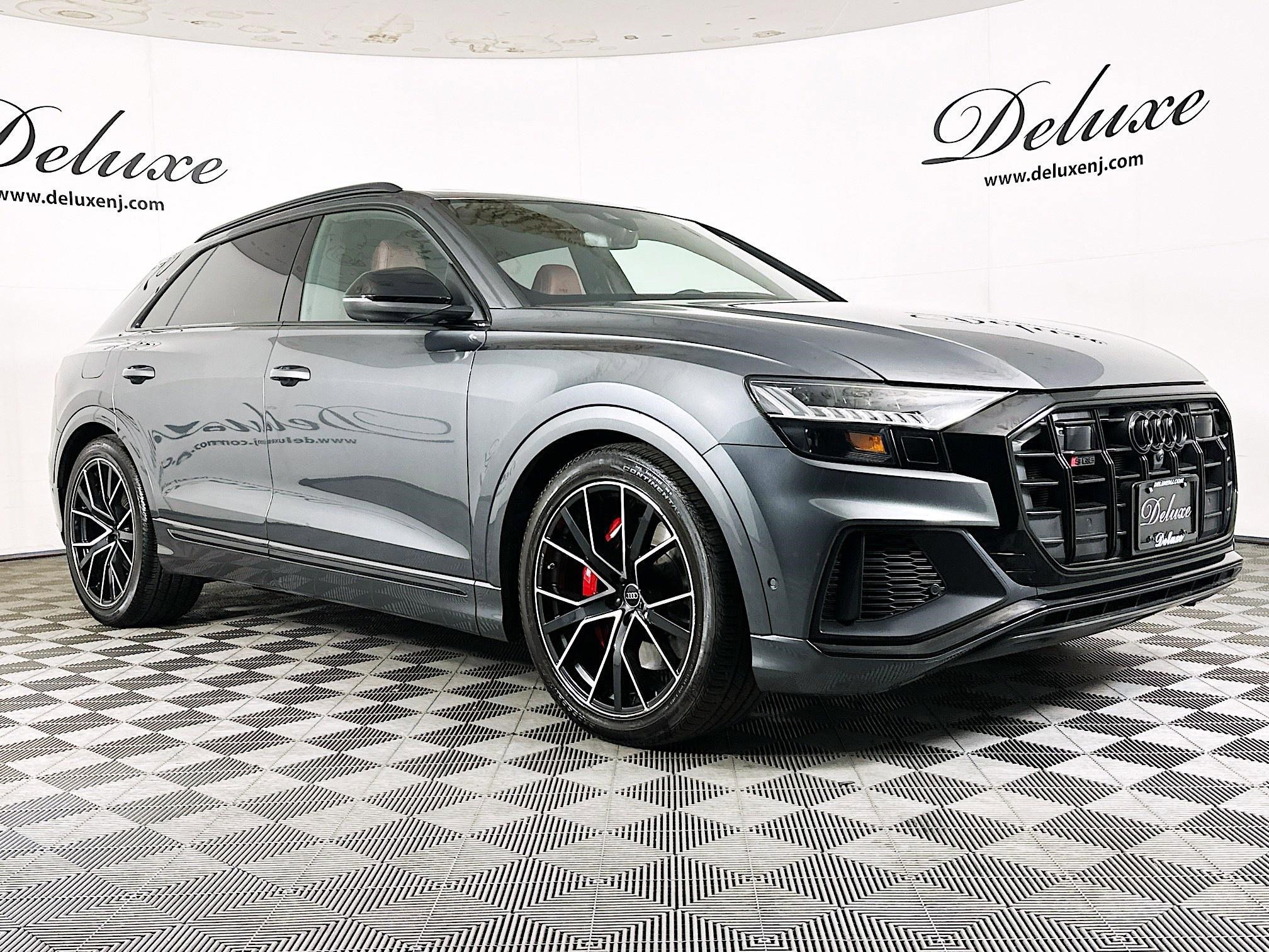 2023 Audi SQ8 Prestige's photo