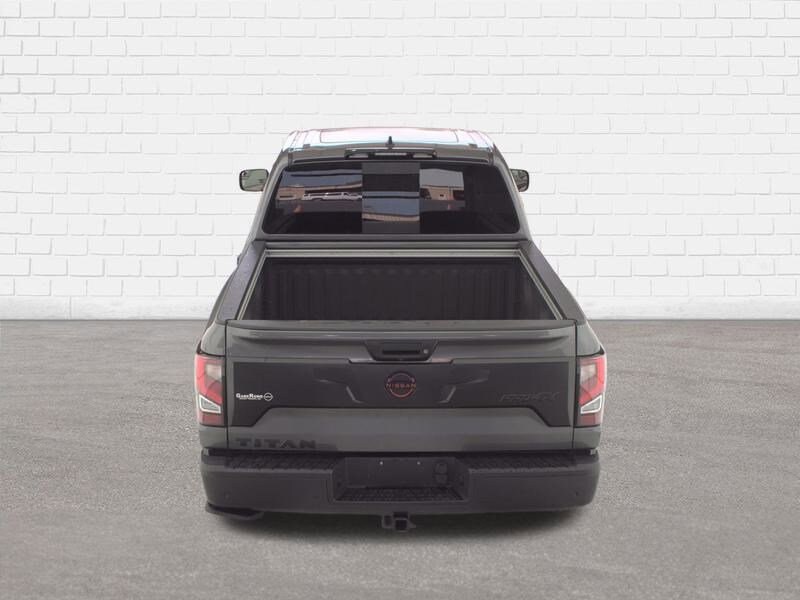 2023 Nissan Titan PRO-4X photo 2