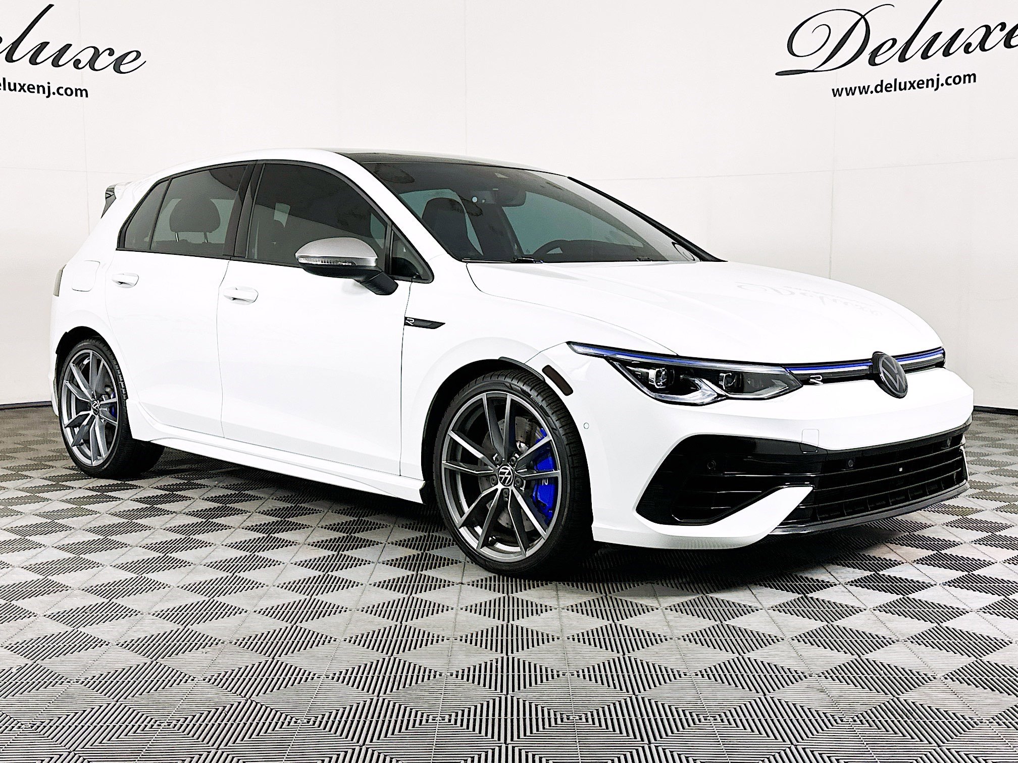 2024 Volkswagen Golf R R's photo