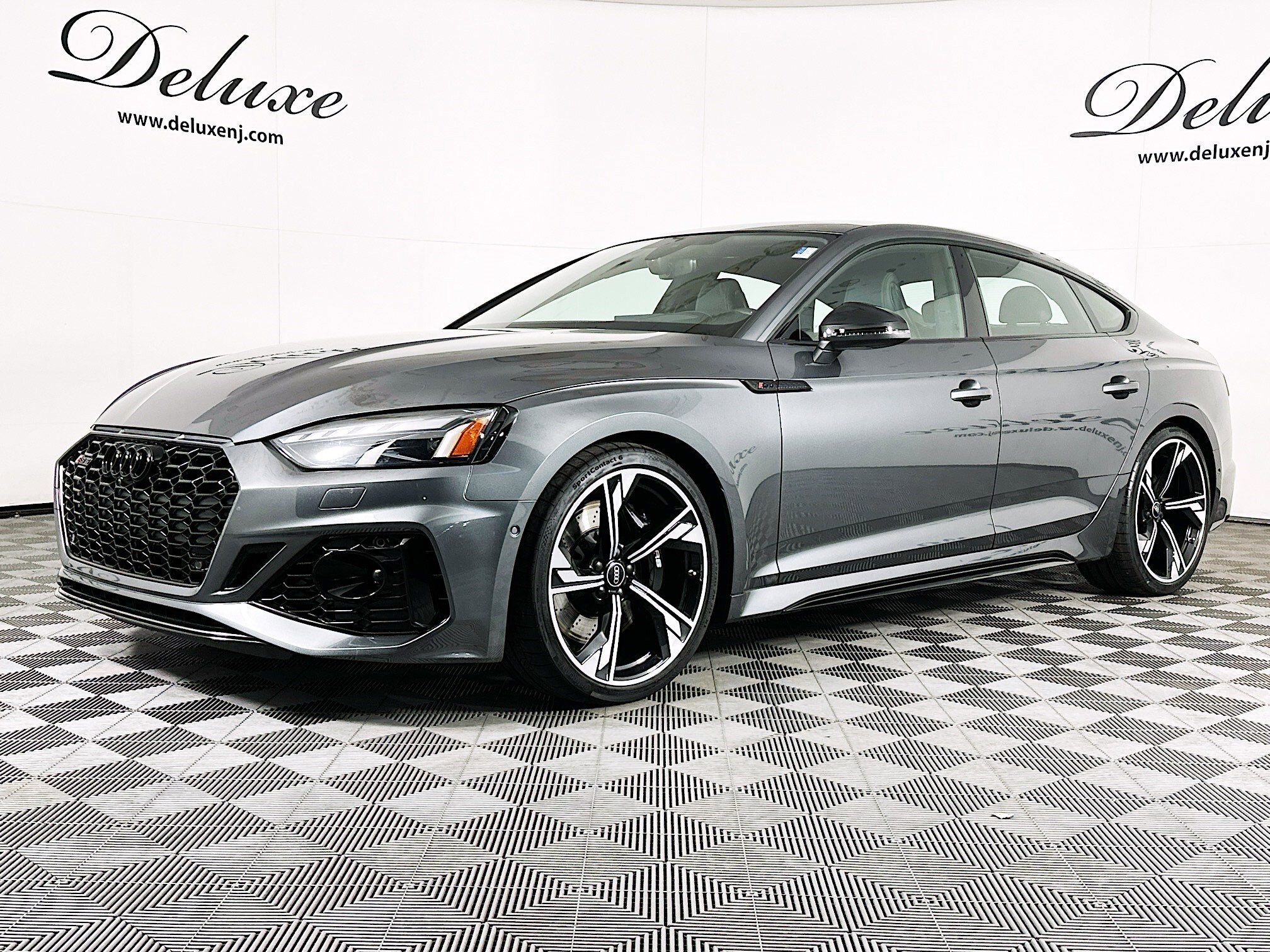 2025 Audi RS 5 photo 3