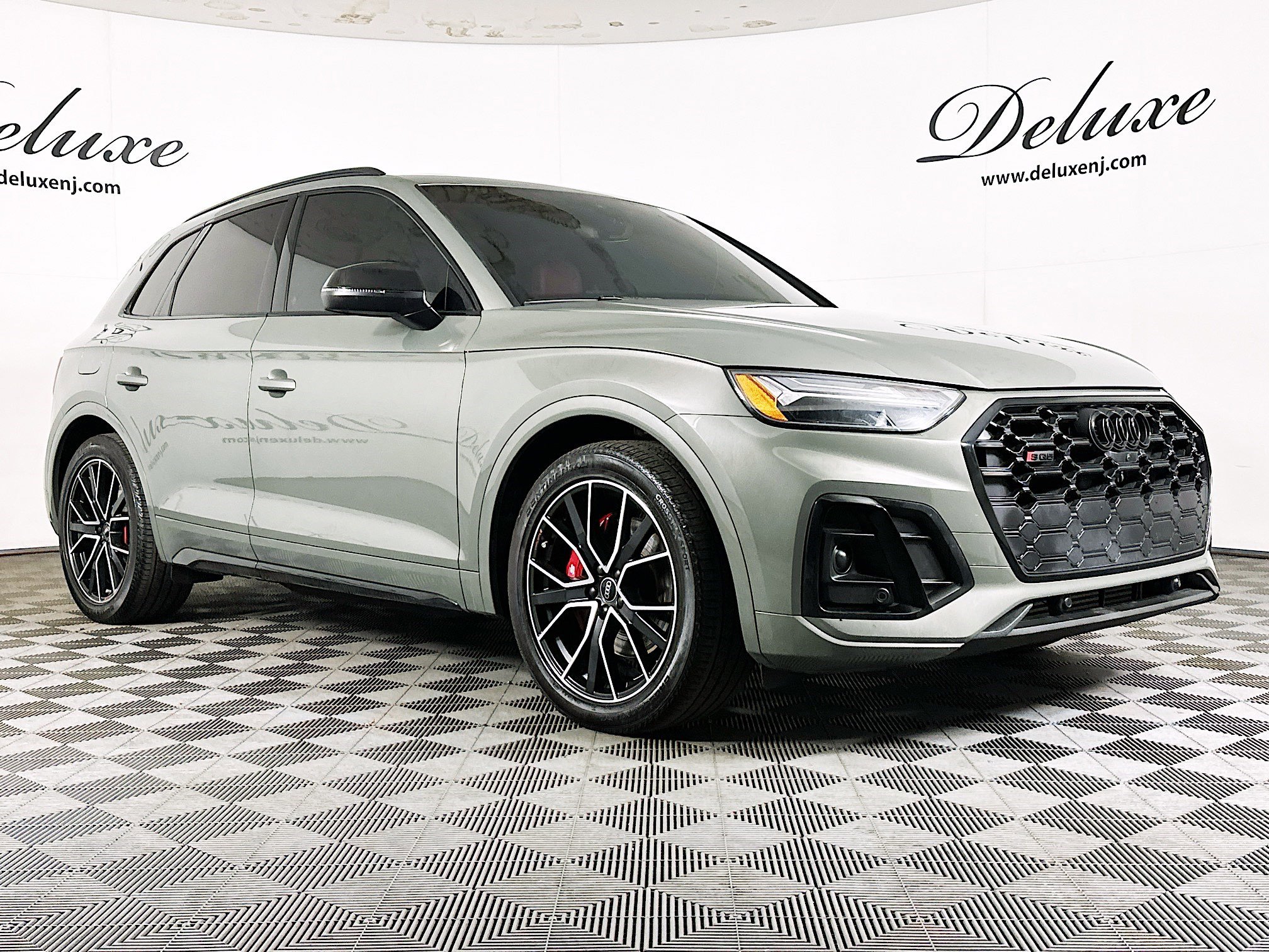 2024 Audi SQ5 Premium Plus's photo