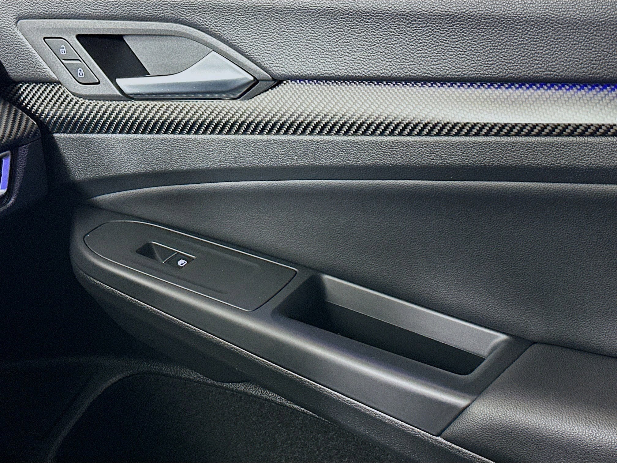 2023 Volkswagen Golf R 16
