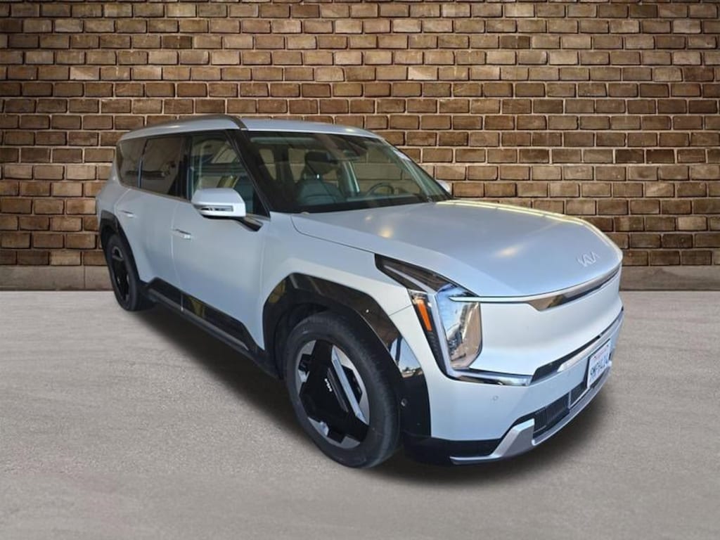 Used 2024 Kia EV9 Land Long Range AWD 3-ROW SEAT SUV,