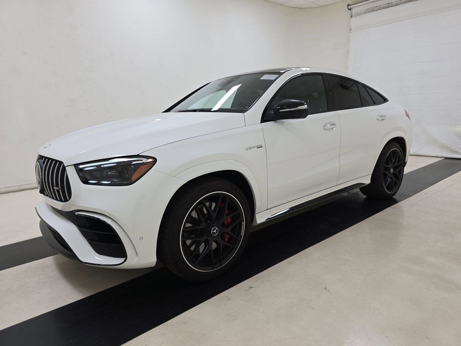2024 Mercedes Benz GLE AMG 4MATIC photo 2