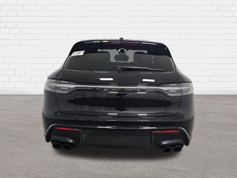 2024 Porsche Macan GTS photo 3