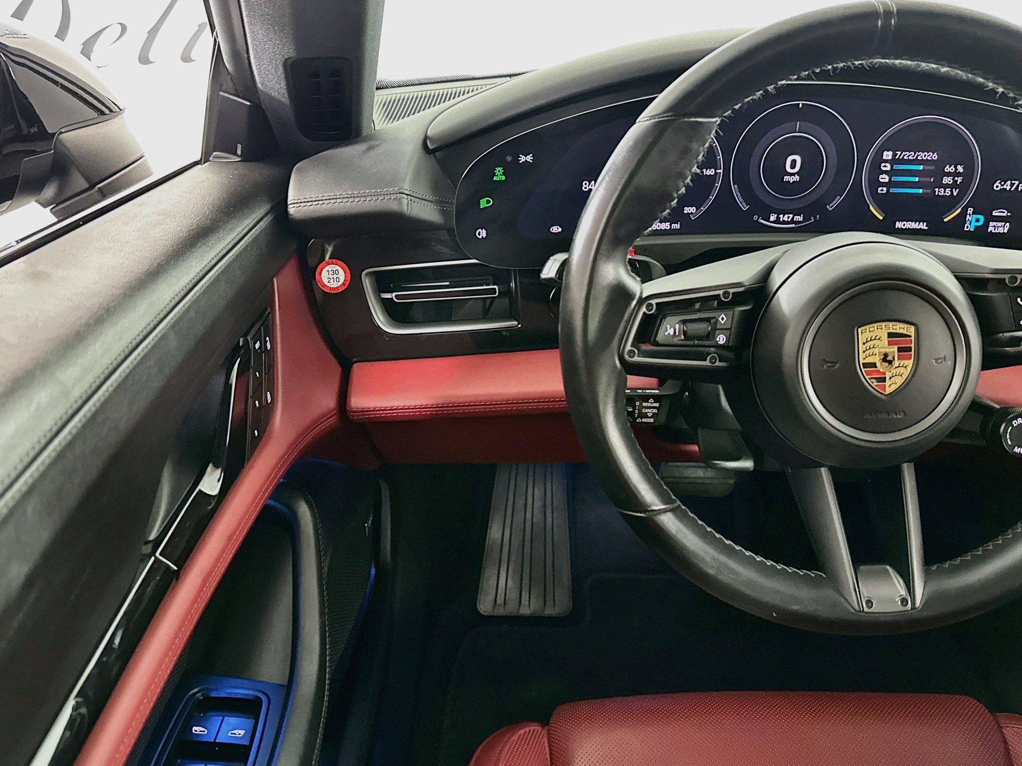 2023 Porsche Taycan 9