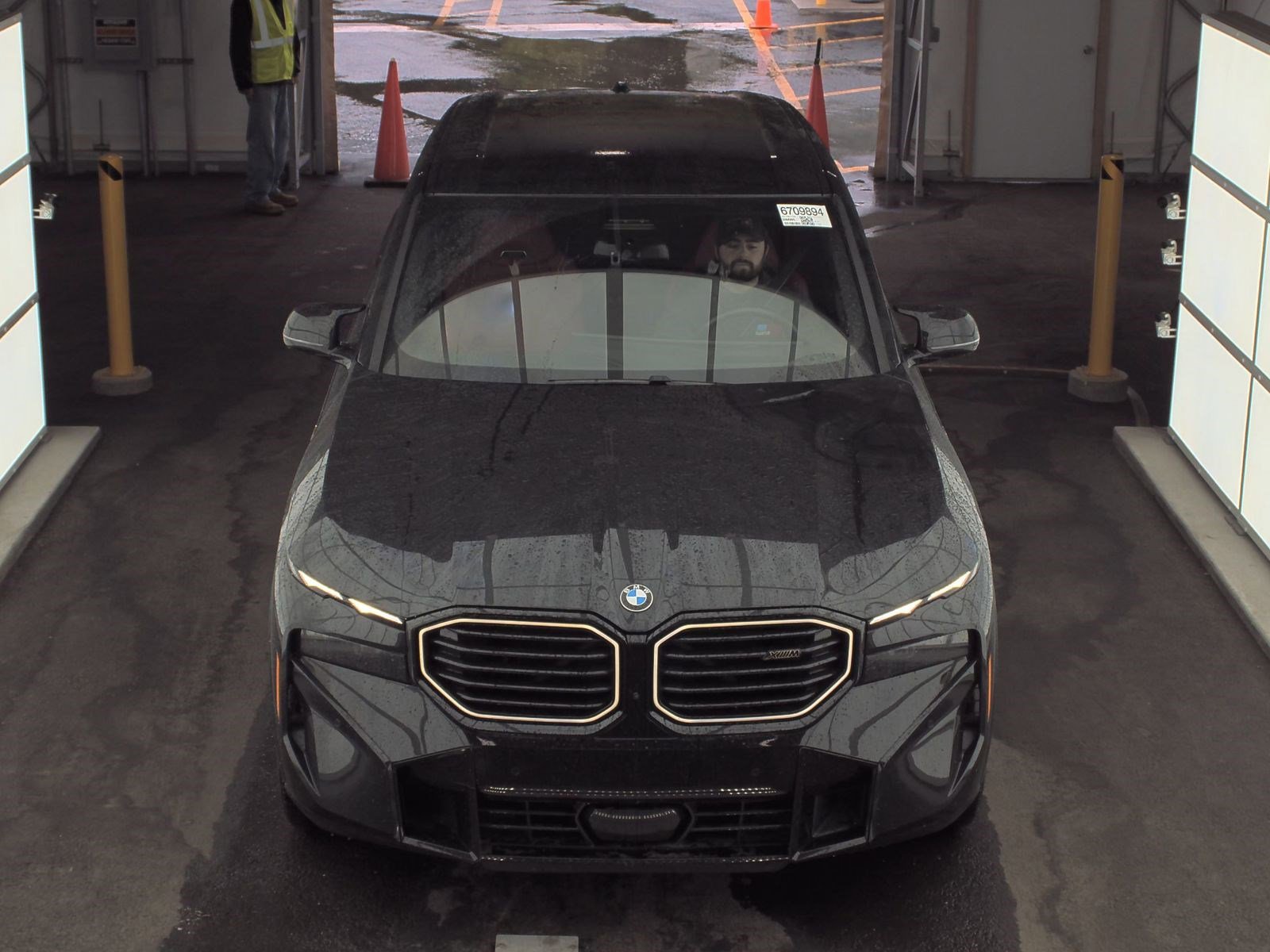 2023 Bmw XM photo 3