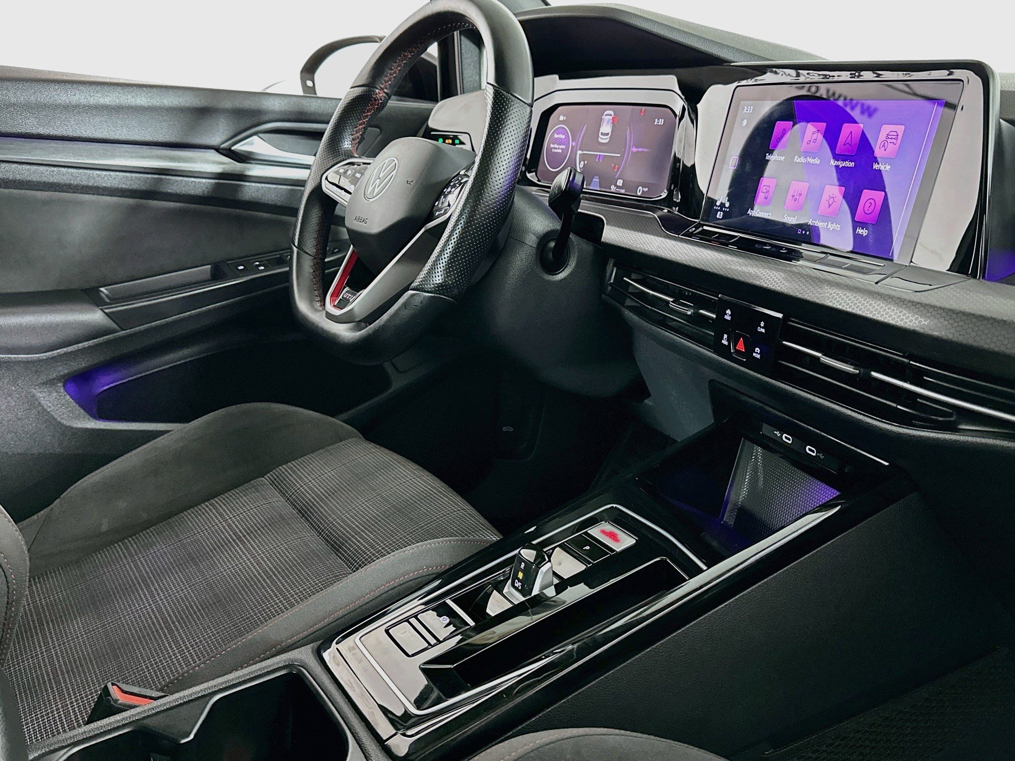 2023 Volkswagen Golf GTI 27