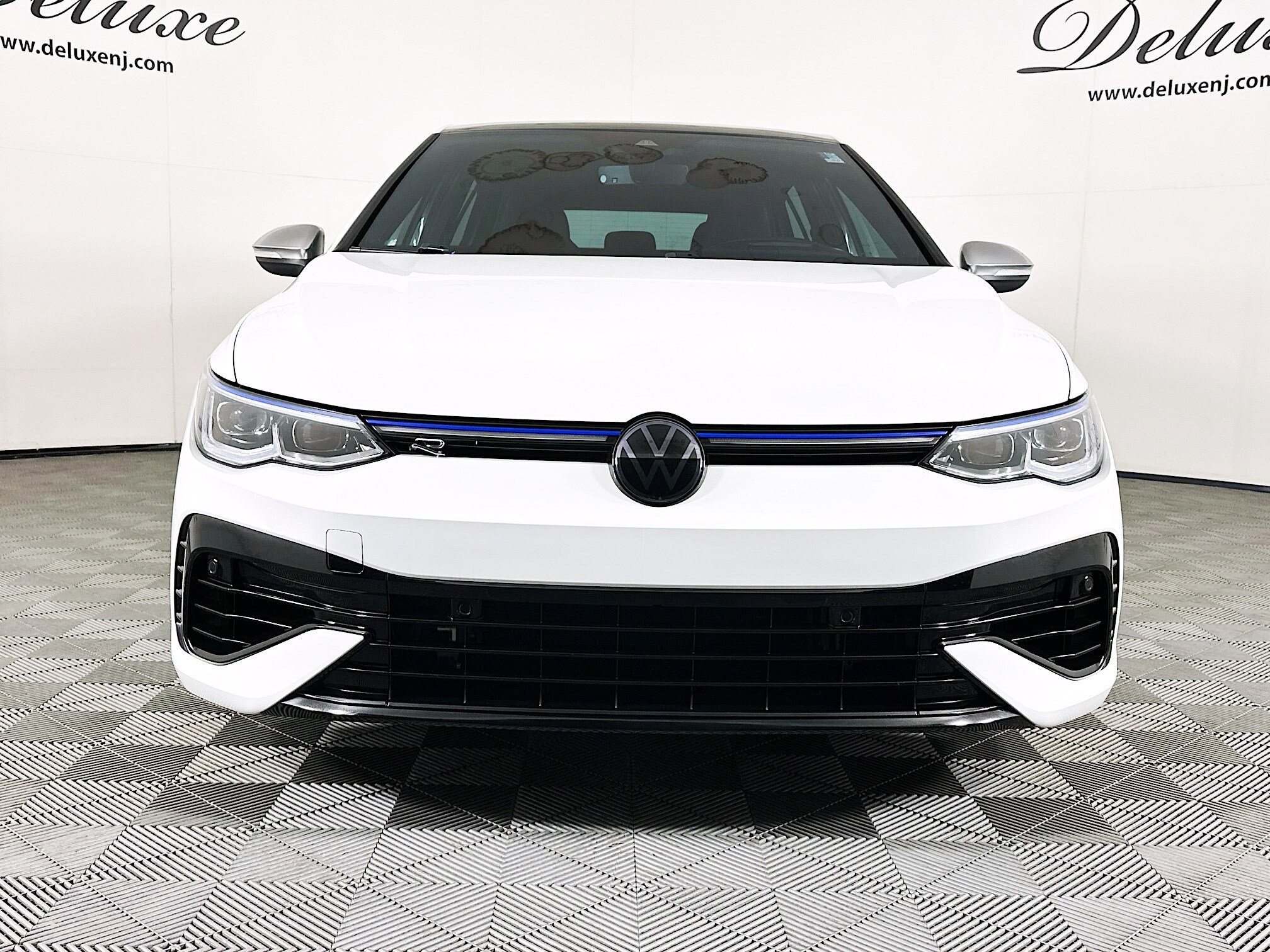 2024 Volkswagen Golf R TSI 4Motion photo 2