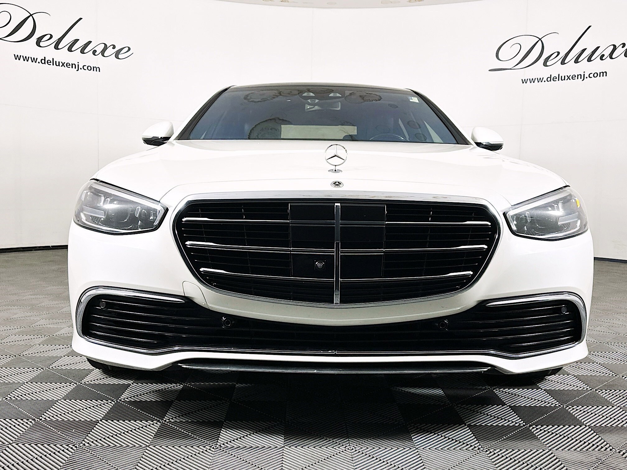 2021 Mercedes Benz S photo 2